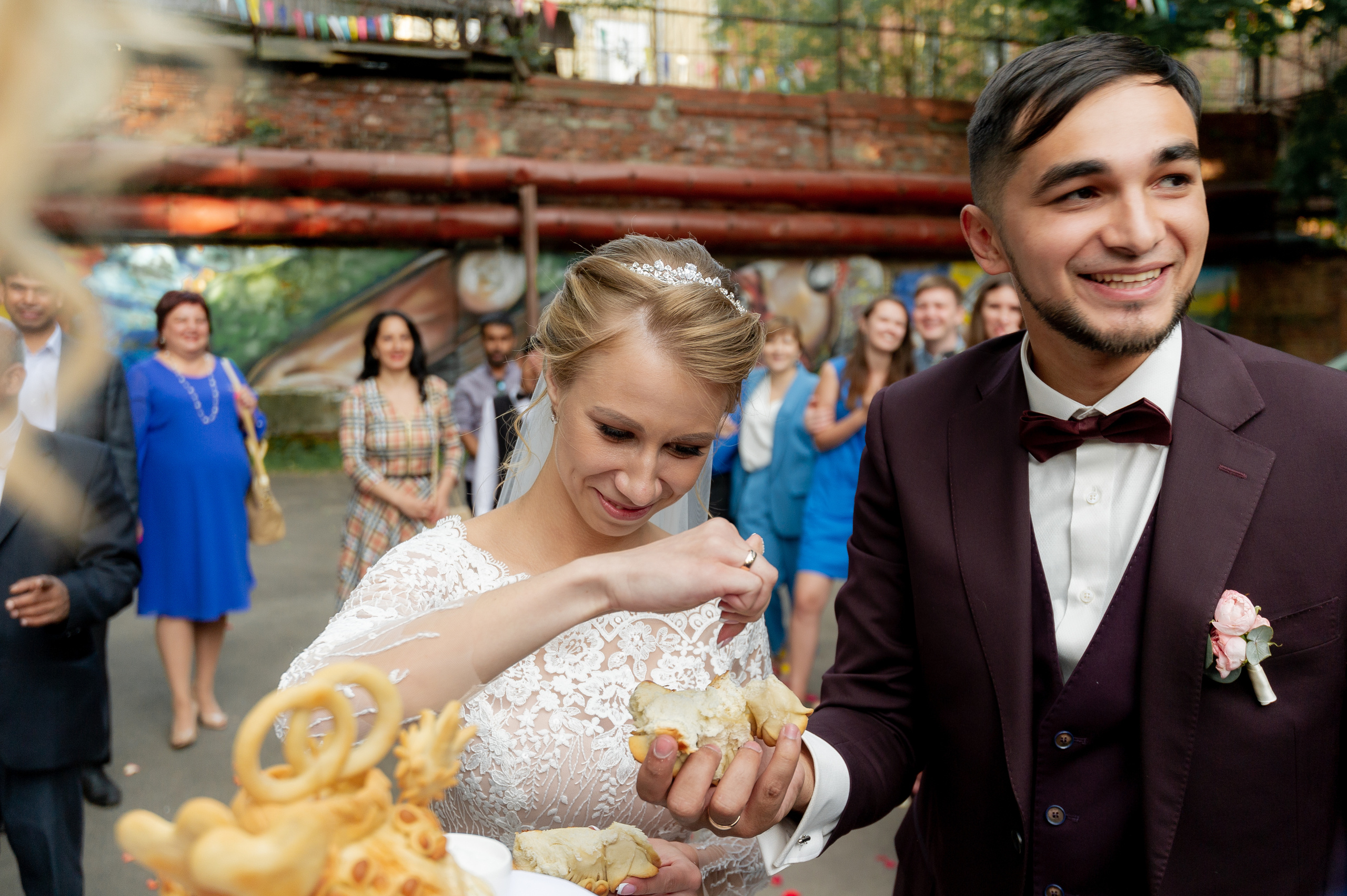 Свадебные фотографии с ретро автомобилем. Свадебный фотограф Наталья Немцева в Санкт-Петербурге