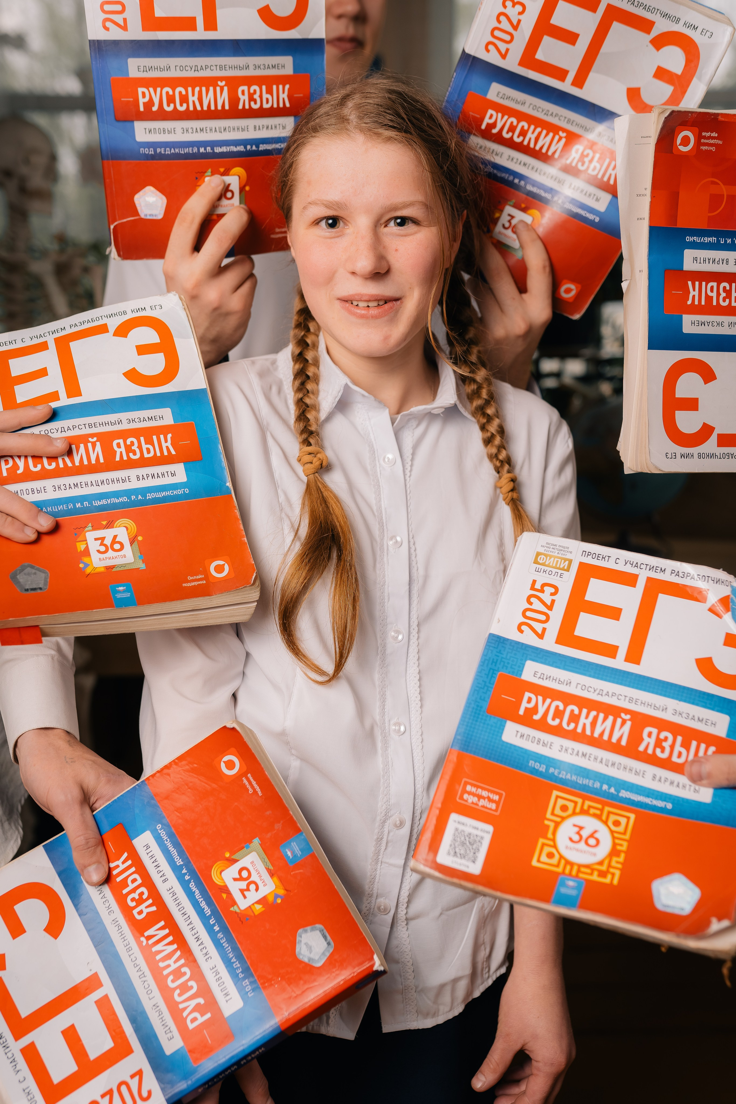 Гимназия 11 класс. Фотограф Торопец Кристина Абрамова Kanwellia photography