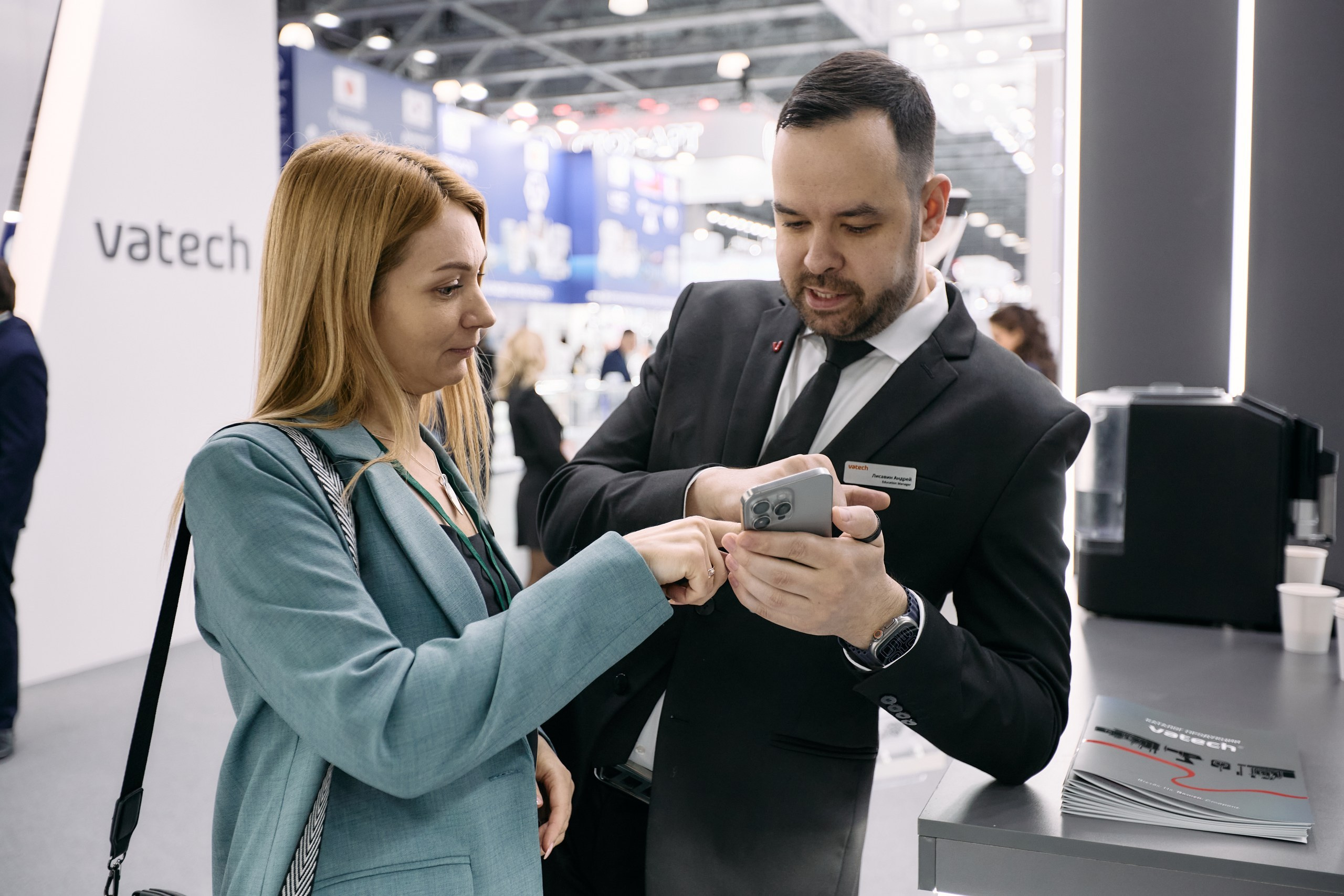 Дентал Салон 2026: Vatech. Свадебный и репортажный фотограф Дмитрий Кононенко