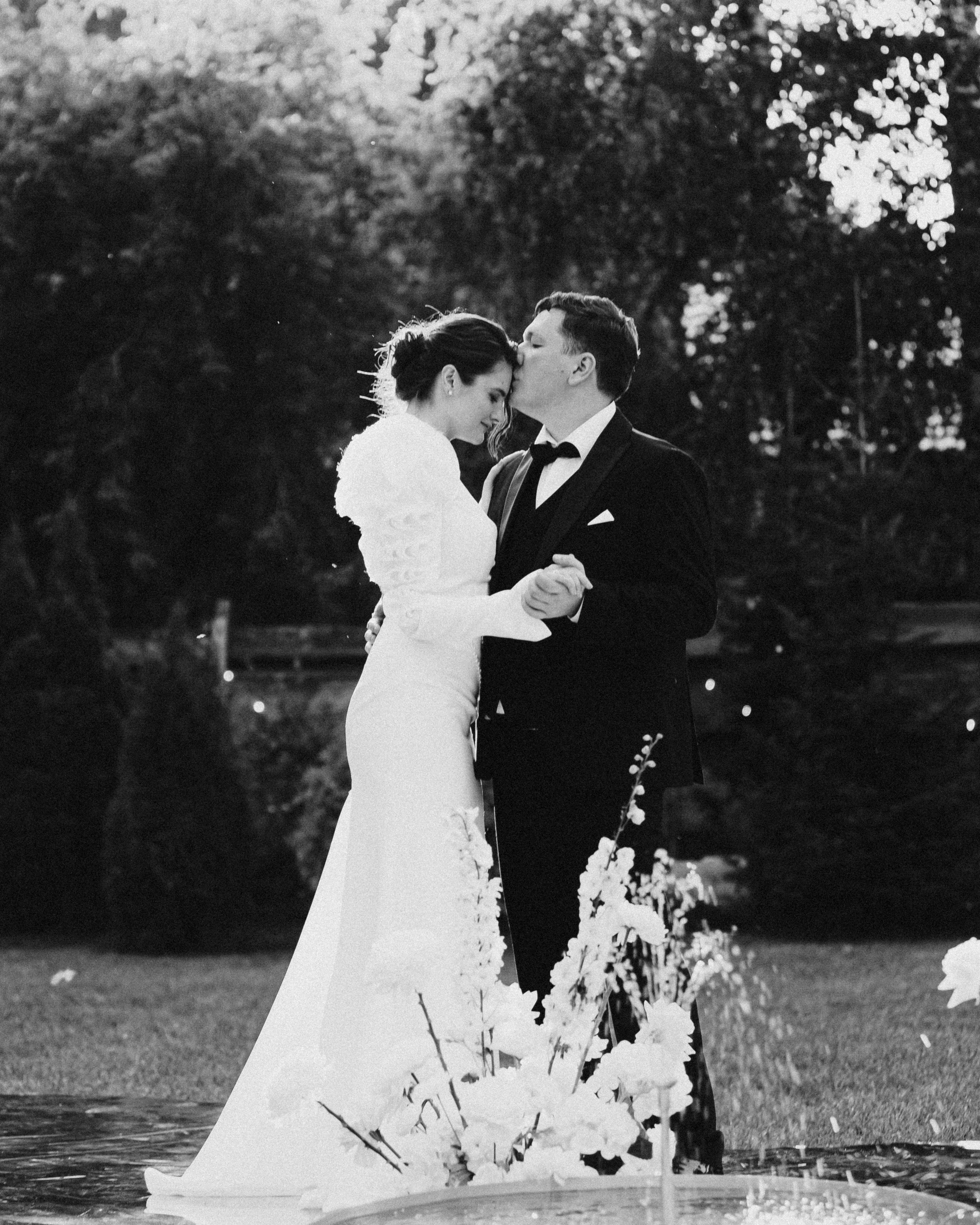 1. Свадебный фотограф @alexandradmitrievaph