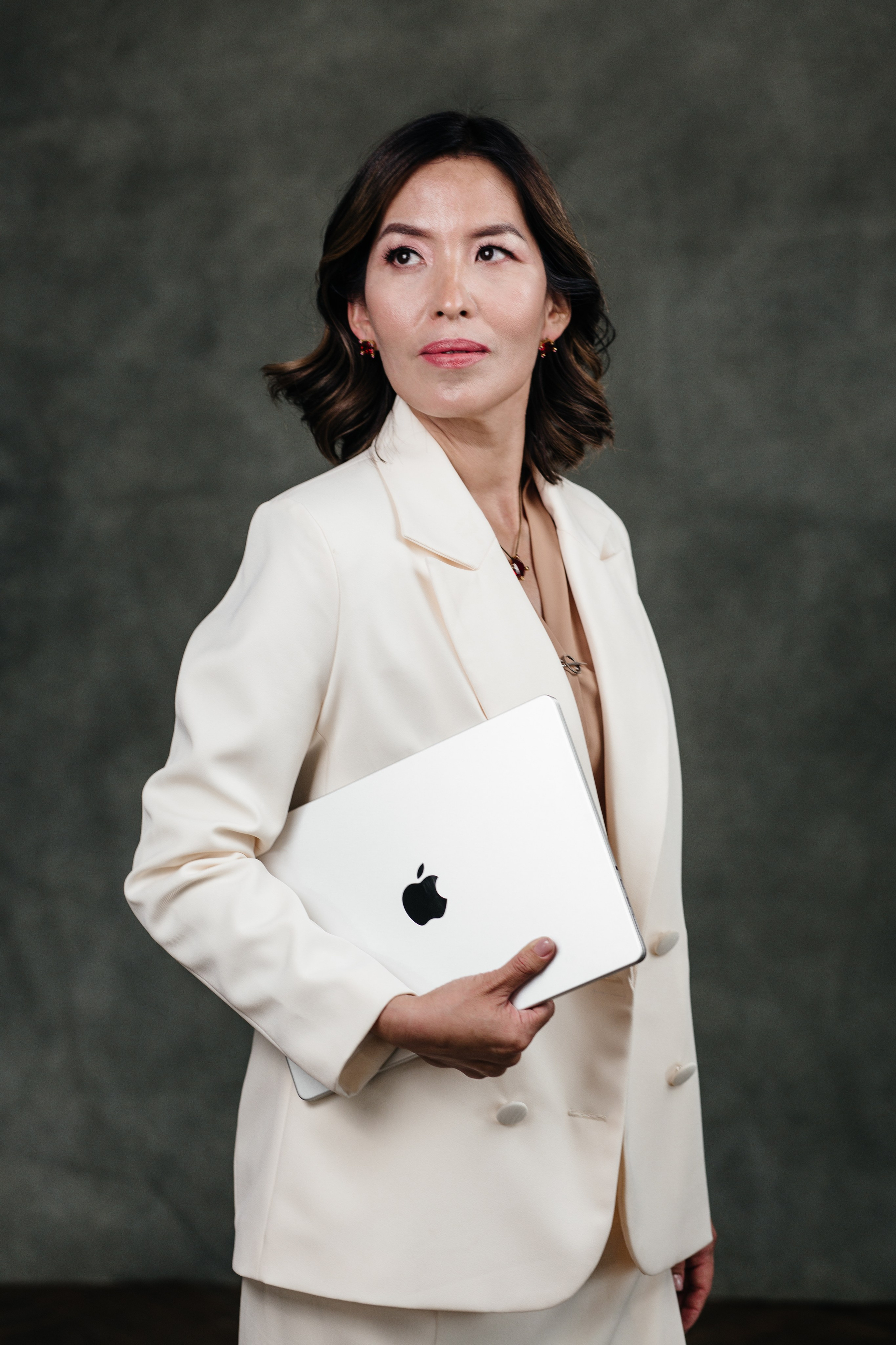 Photo session for an accountant. Фотограф в Атырау Аслан Мурат