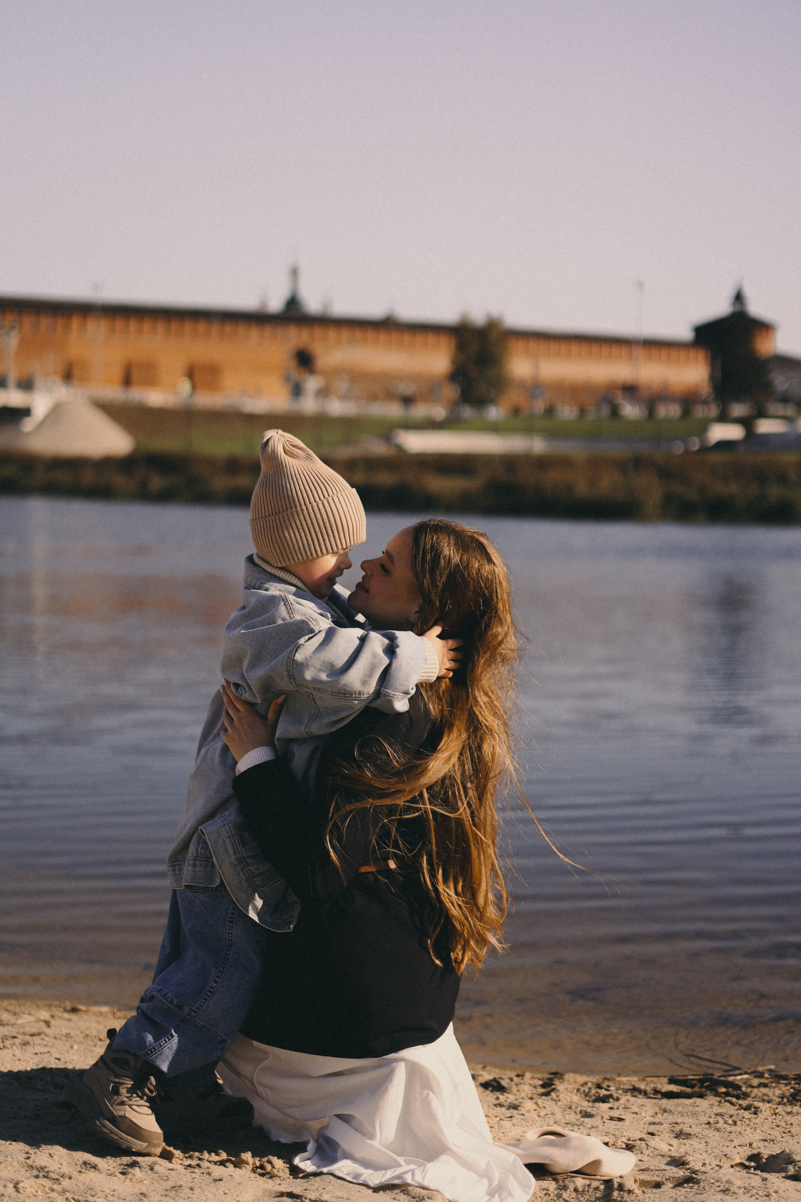 Игнат и его мама. Фотограф Мария Лаенко