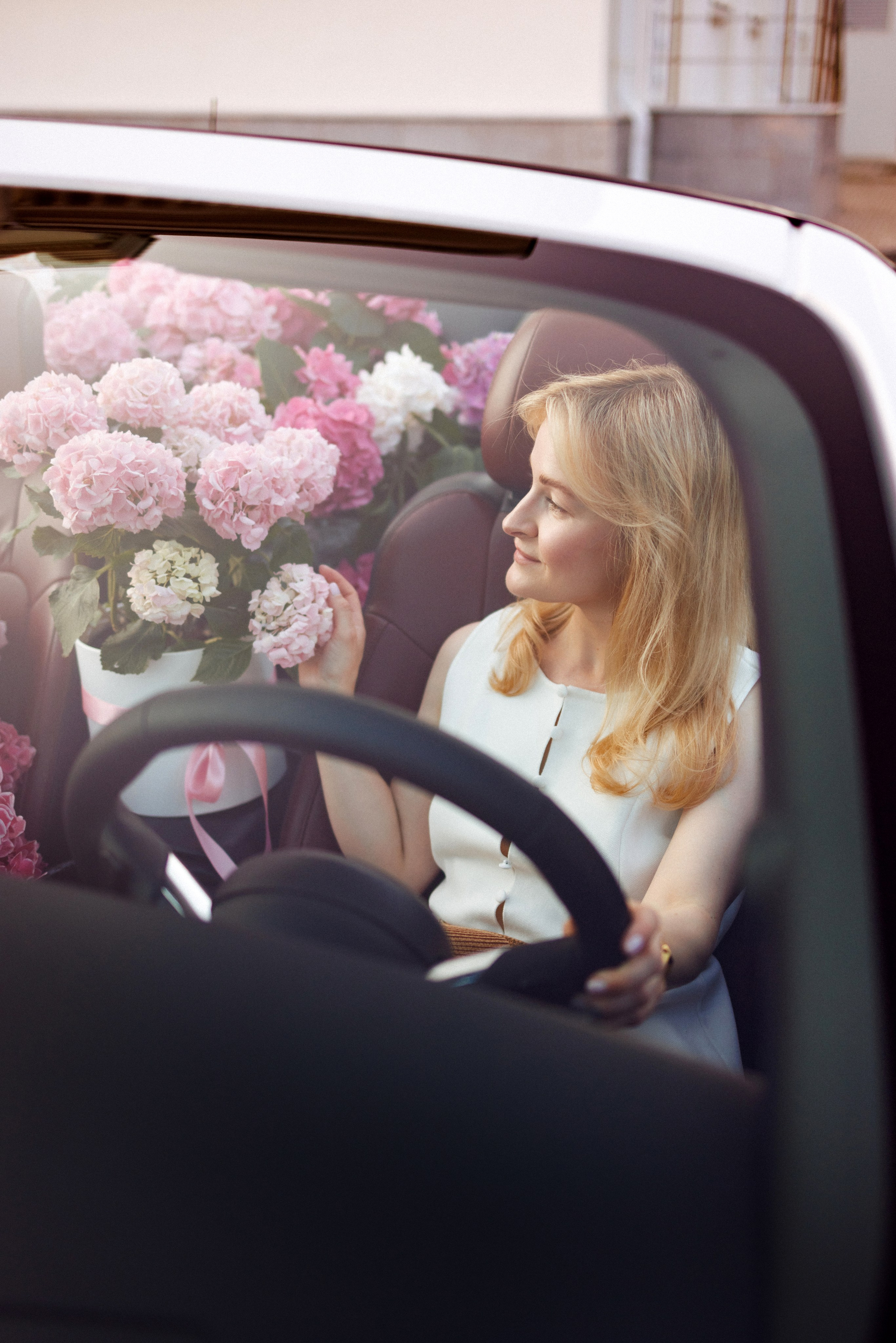 Фотосессия с Кабриолетом и живыми цветами, город Краснодар. Семейный и детский фотограф в Краснодаре Анна Трашкова