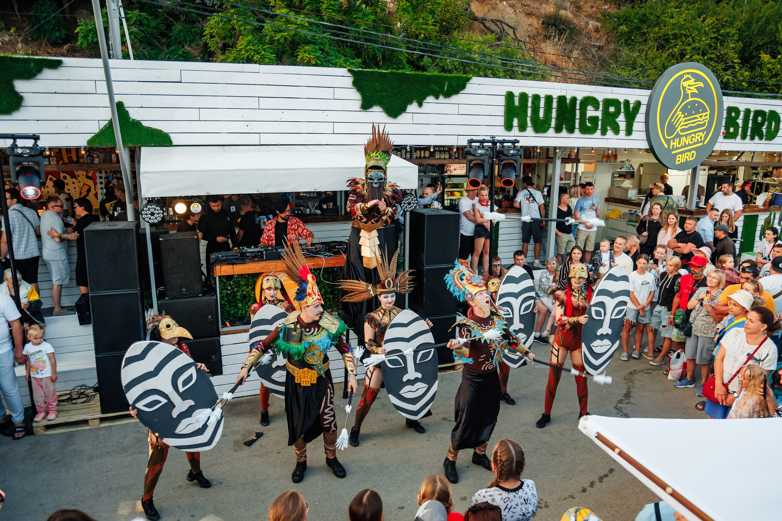 Открытие сезона в HUNGRY BIRD_Симеиз_Крым_14.06.2025. Аминов Руслан | Фотограф