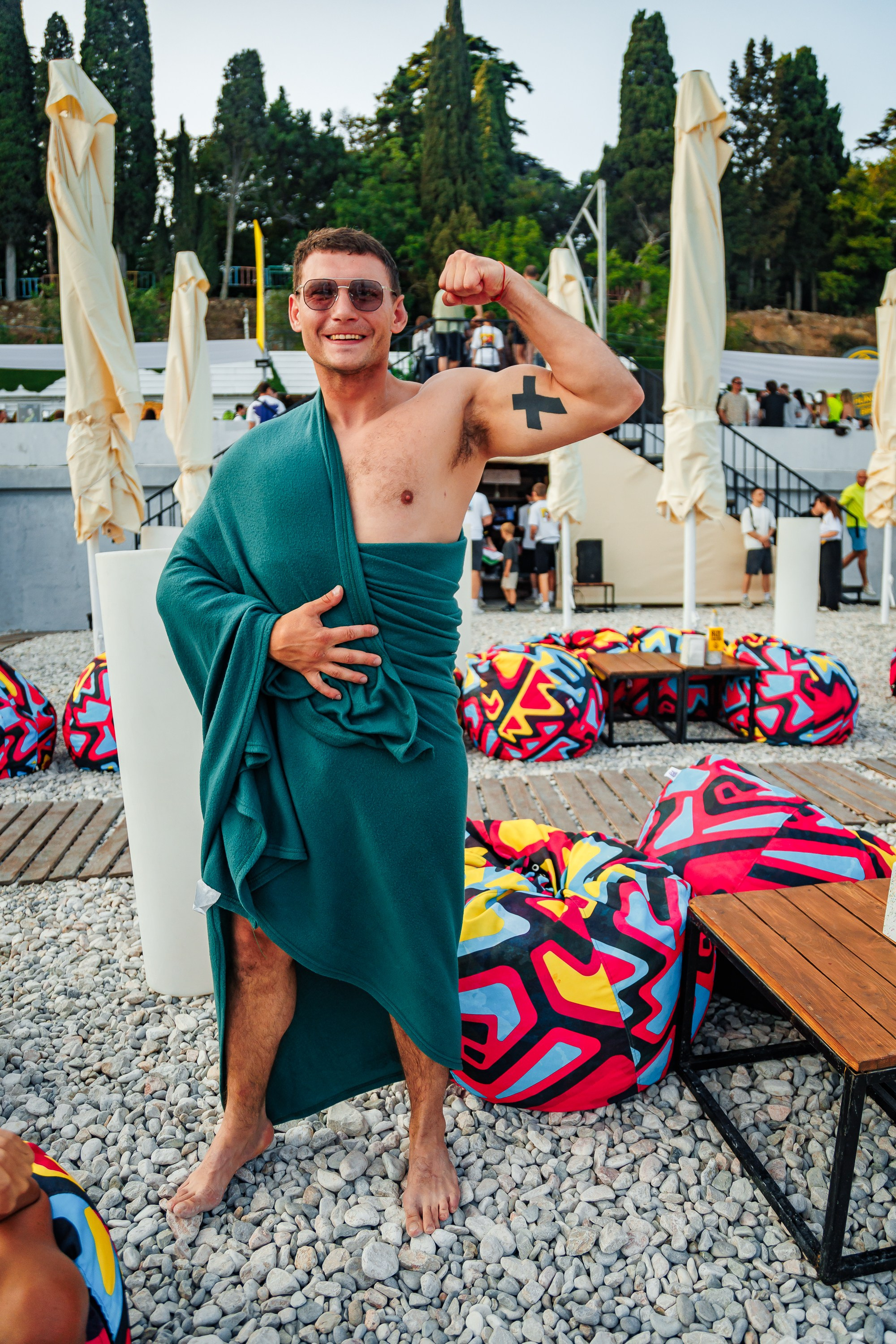 Открытие сезона в HUNGRY BIRD_Симеиз_Крым_14.06.2025. Аминов Руслан | Фотограф