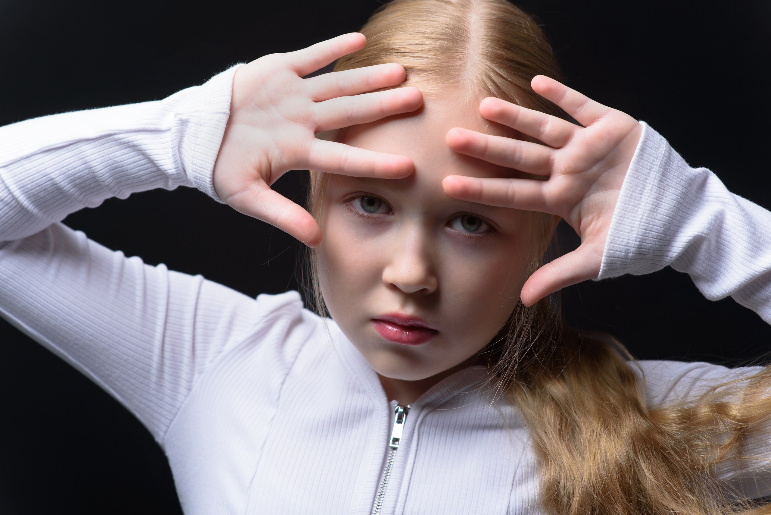 Детская фотосессия в циклораме в Иркутске. Ольга Ли свадебный семейный фотограф Иркутск