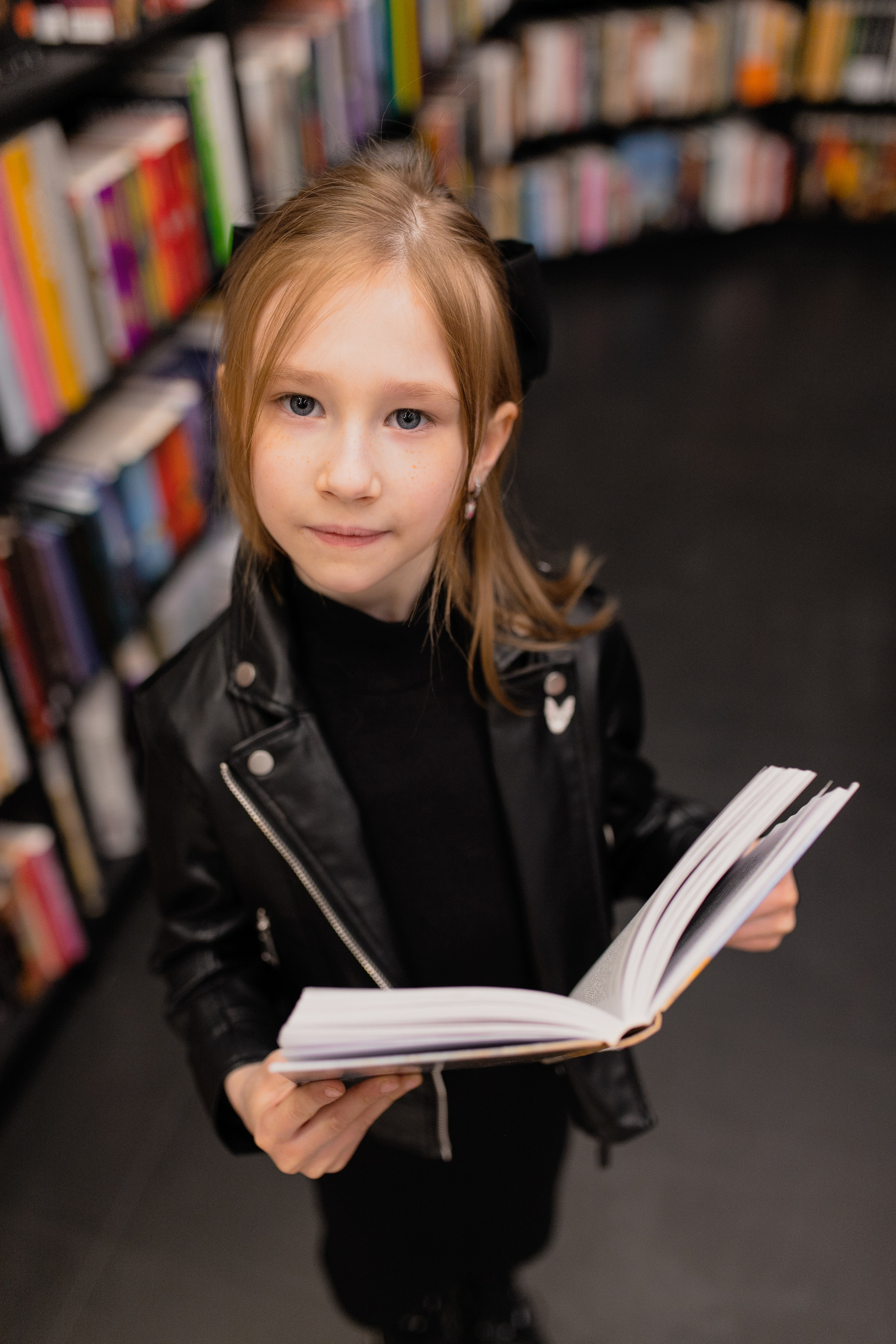 Библиотека. Фотограф в Иркутске Тома Кабанова