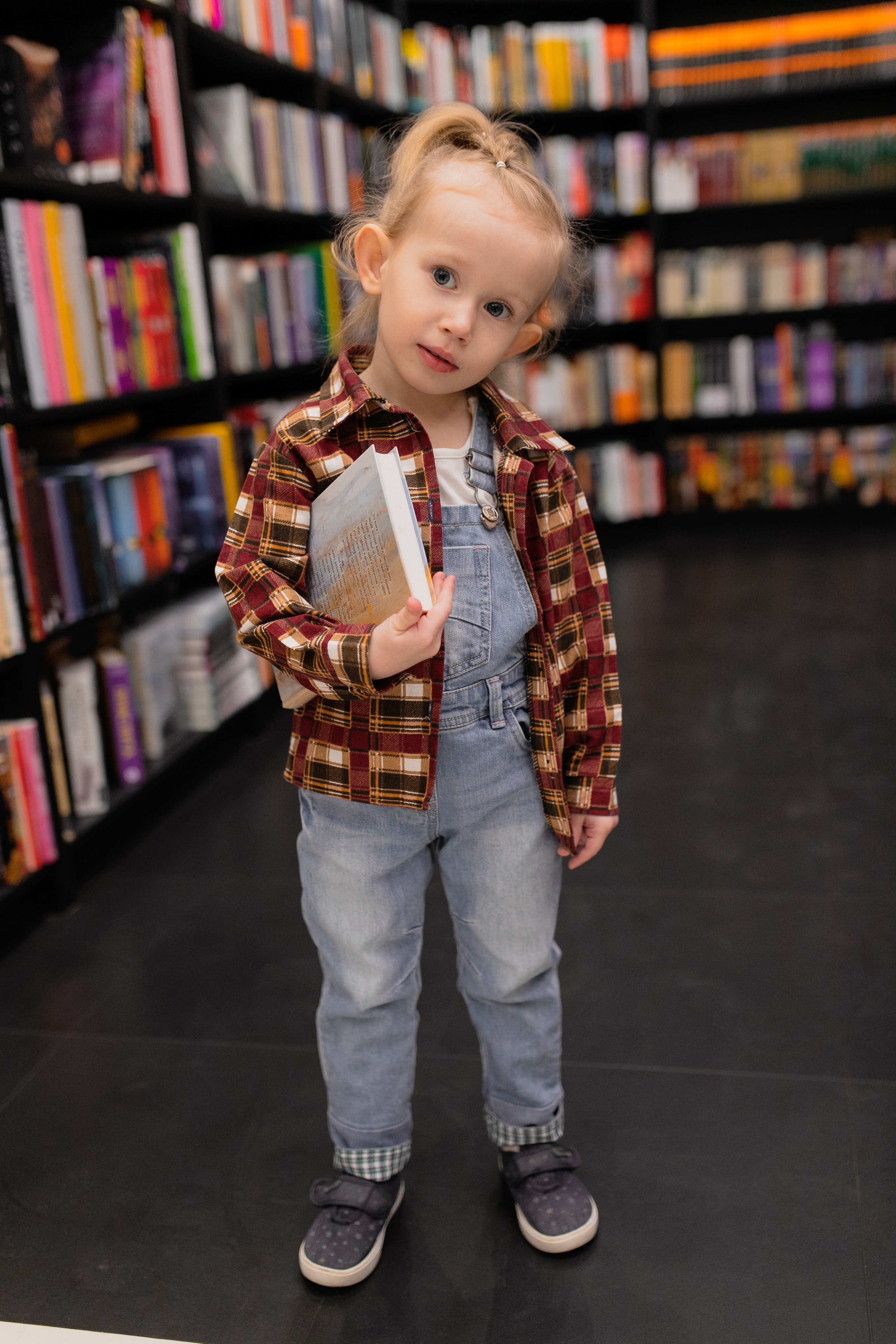 Библиотека. Фотограф в Иркутске Тома Кабанова