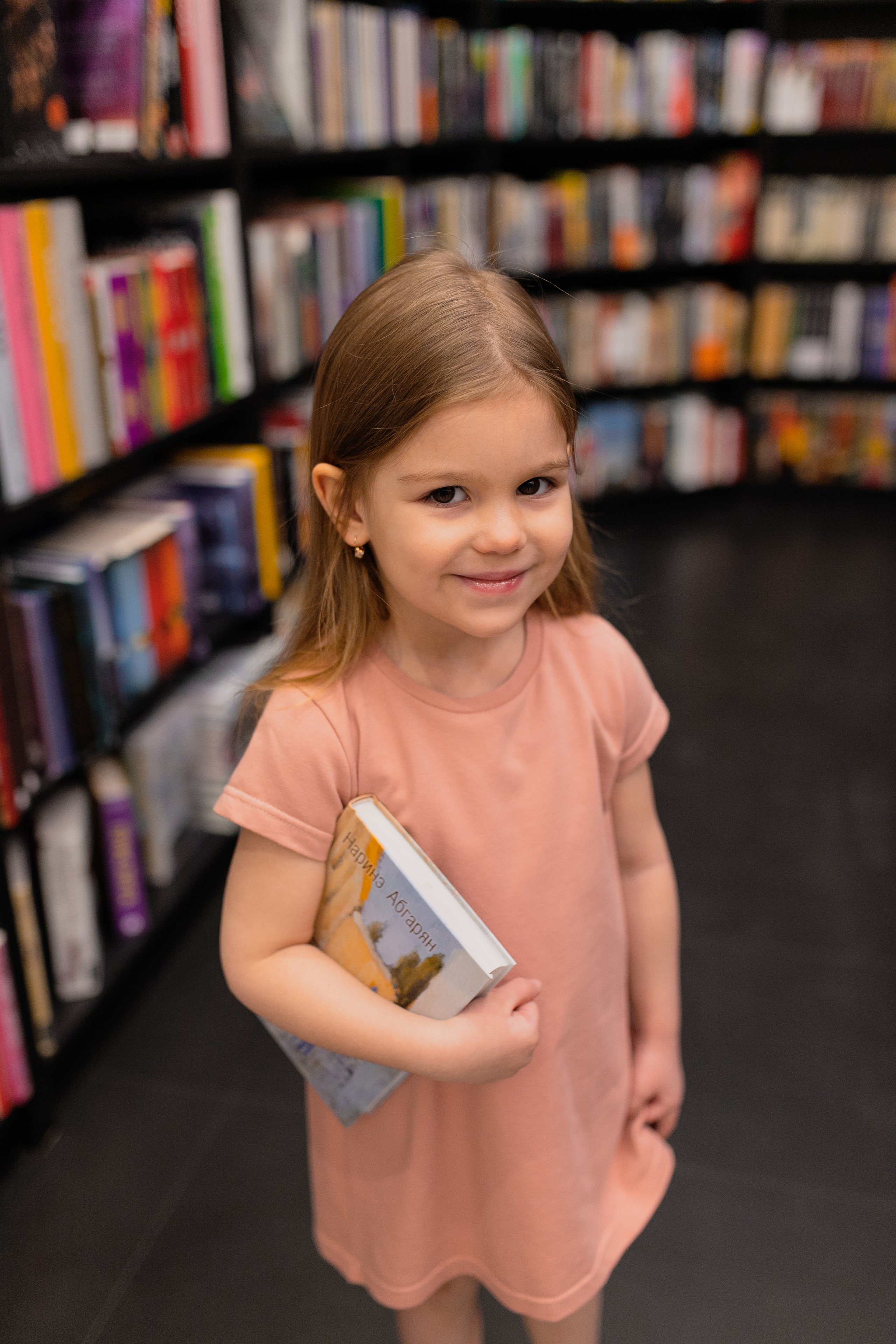 Библиотека. Фотограф в Иркутске Тома Кабанова