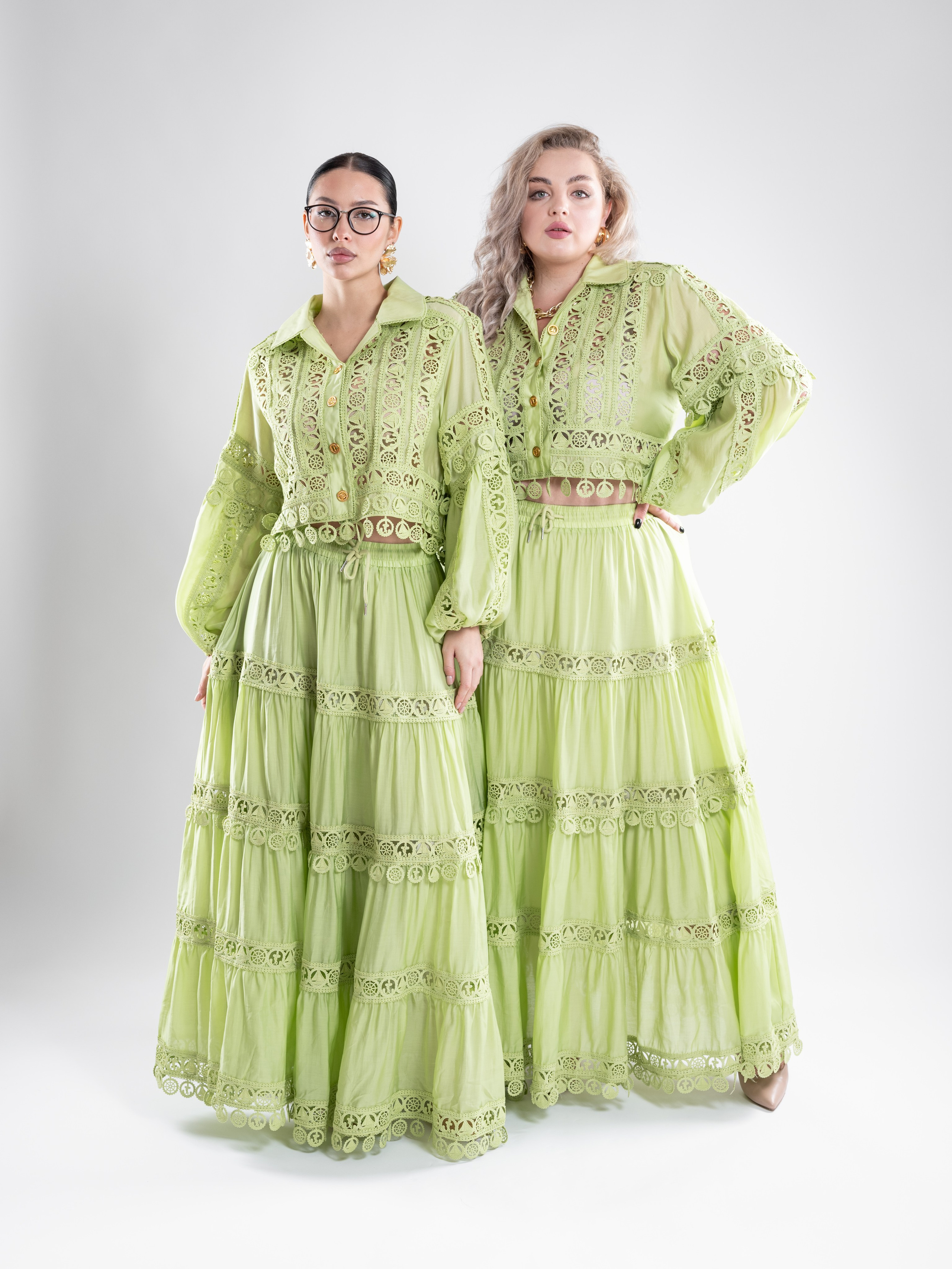 Платья и костюмы. Предметный фотограф, фото для маркетплейсов Пятигорск, КМВ