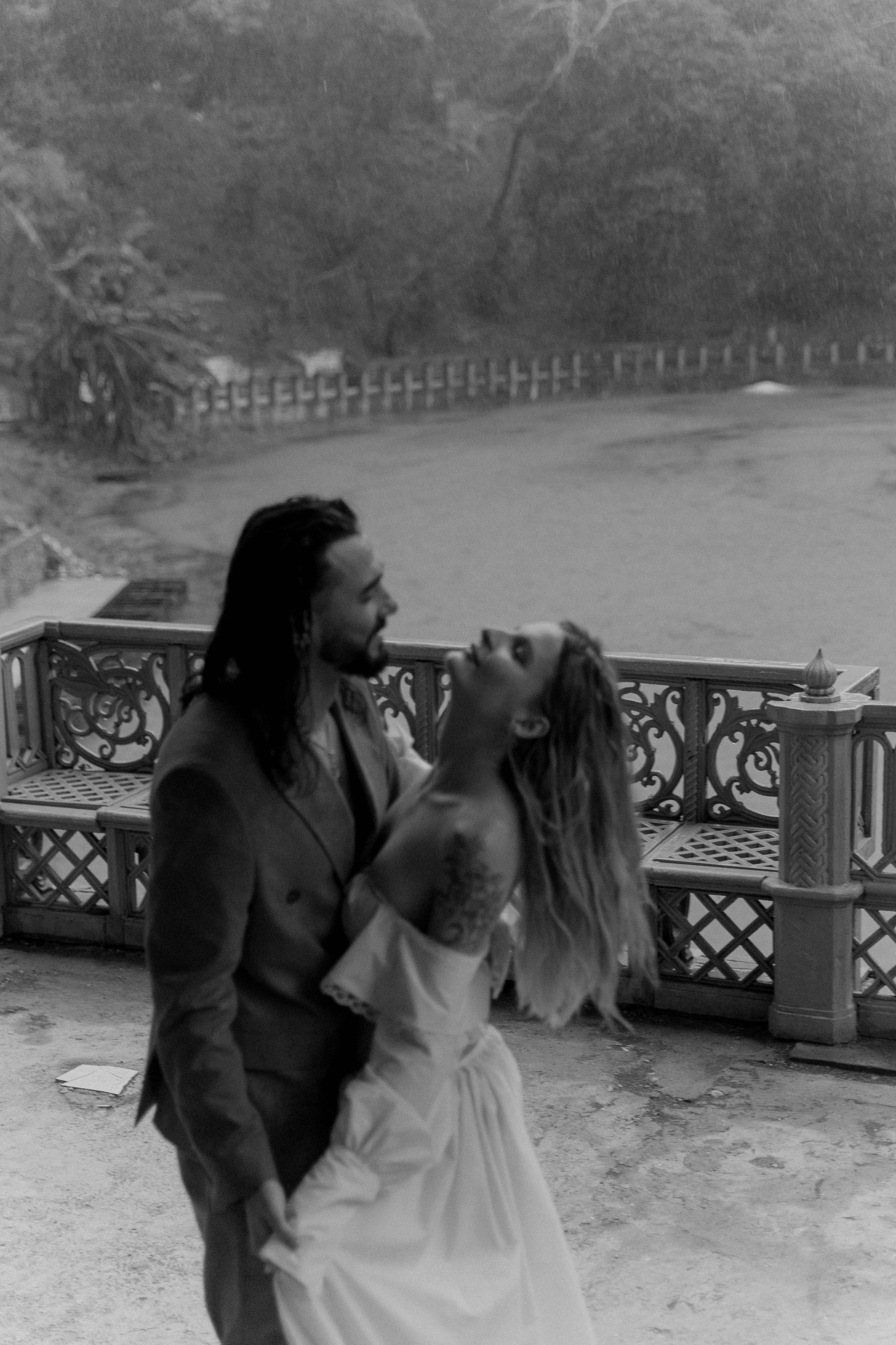 B A L I. Главная