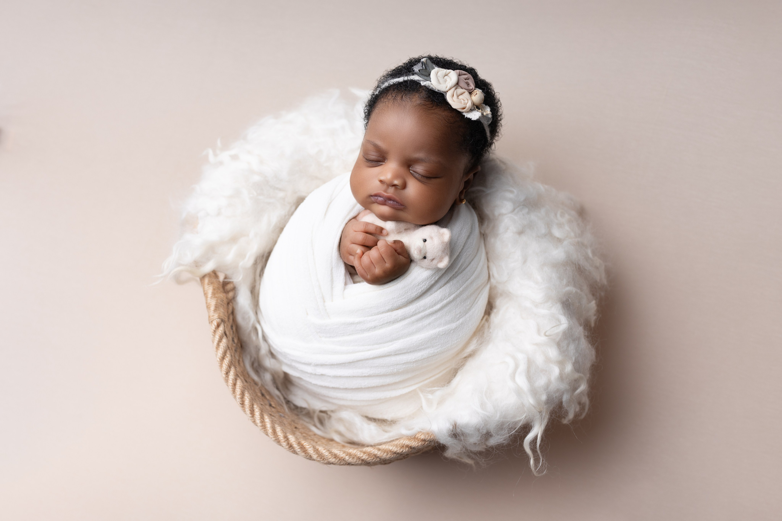 Newborn девочки. Фотограф новорожденных Модяева Ирина