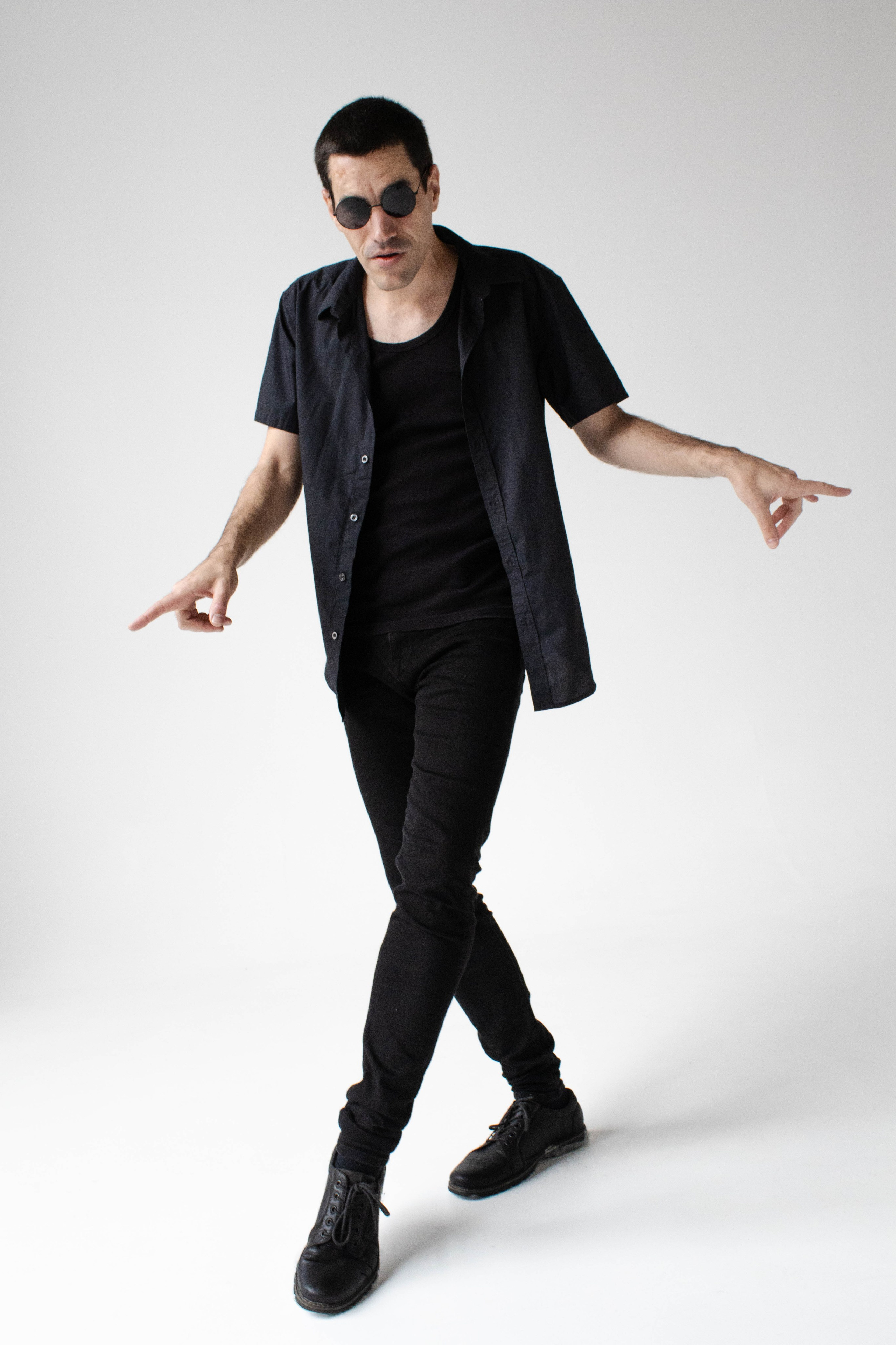 СТУДИЯ. Уличный фотограф Города N