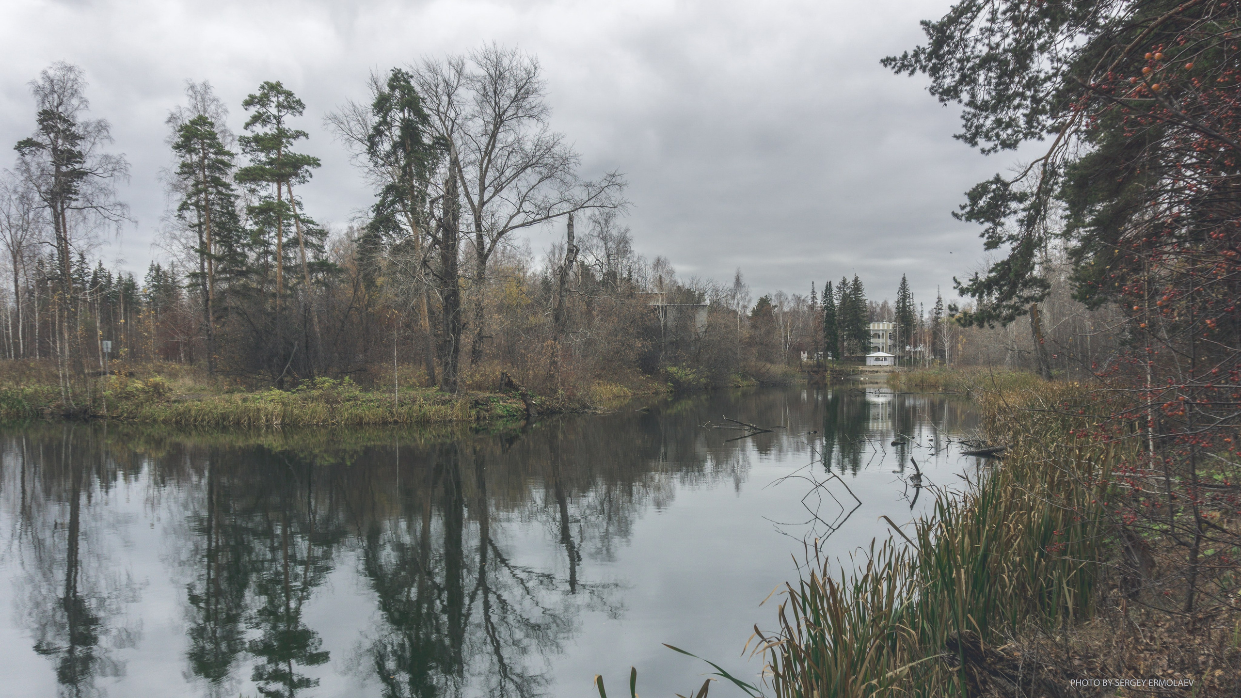 На тропах старинного парка