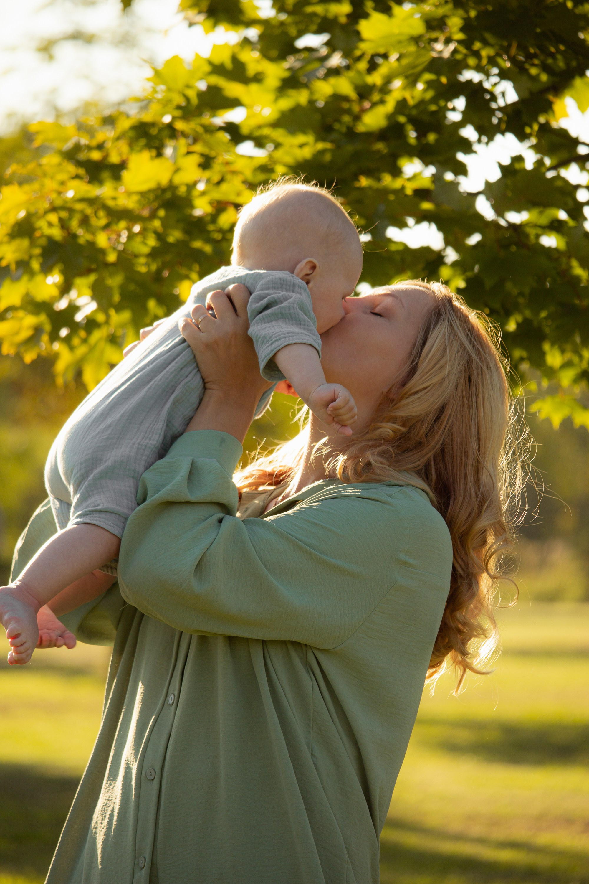 Наташа с малышом. Фотограф Великий Новгород Татьяна Чиглинцева