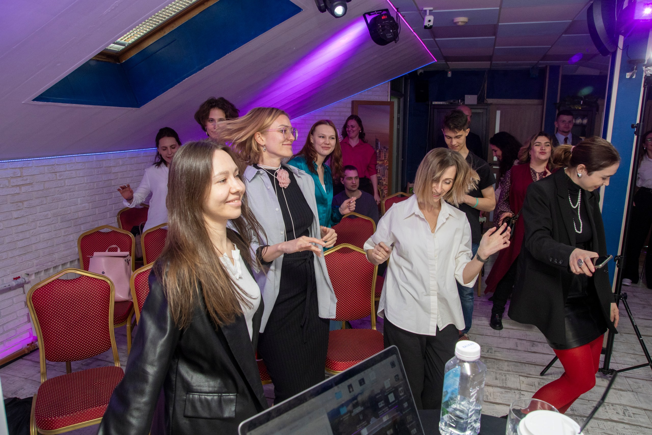 Нетворкинг Анастасии Праздниковой. Семейный и детский фотограф Антон Зорин