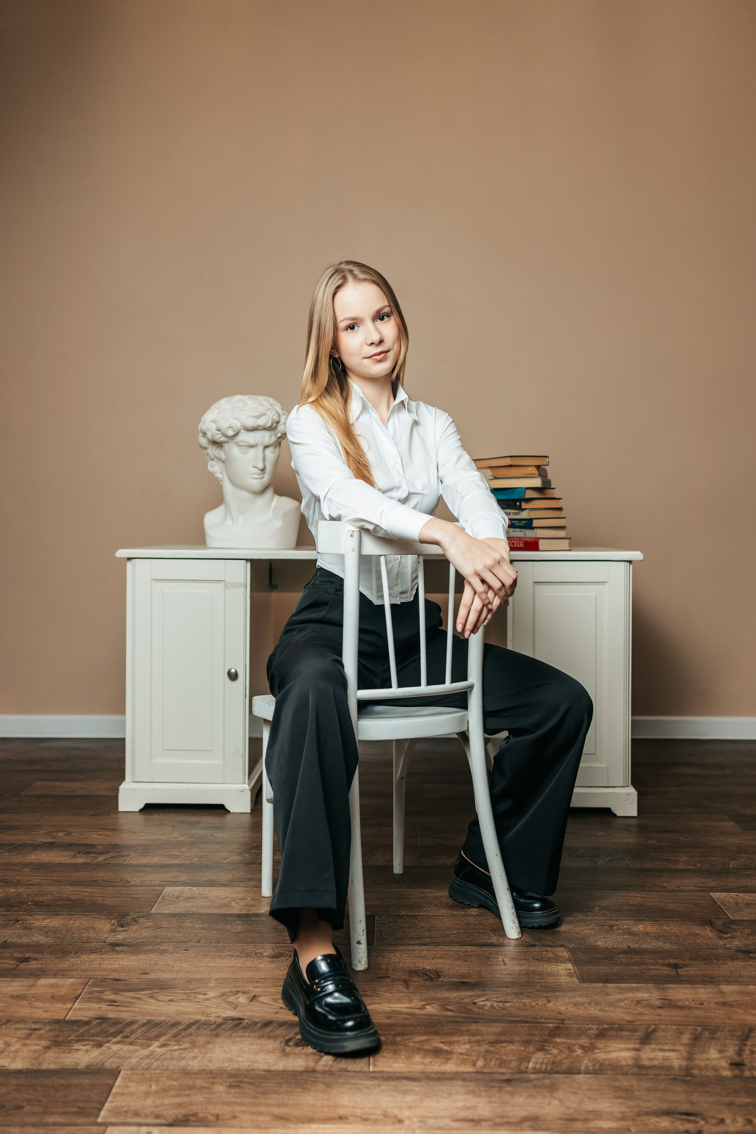 Студия школьной фотографии. Фотостудия выпускных альбомов в Твери. Студия школьной фотографии в Твери. Выпускные альбомы в Твери