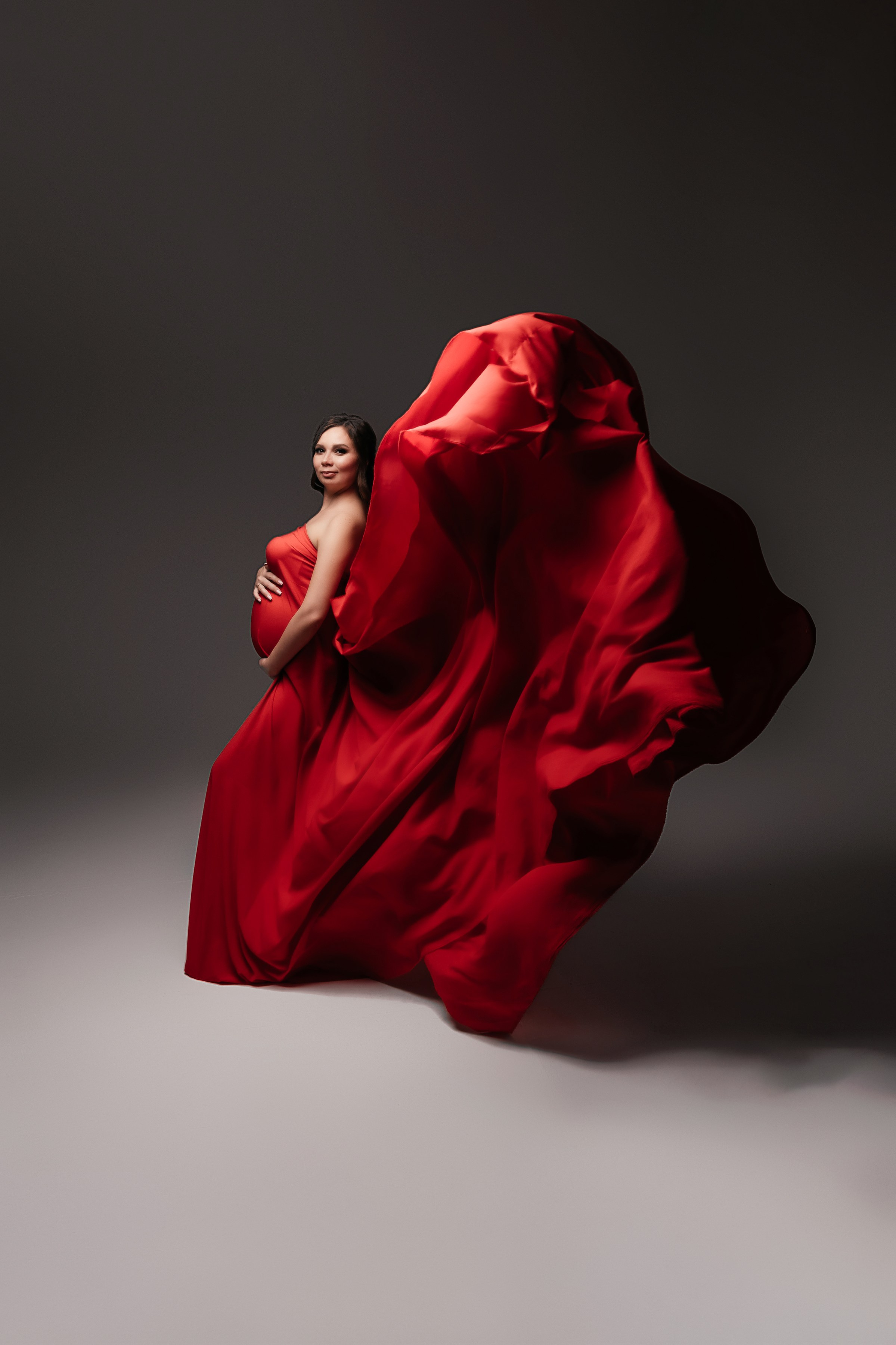Ткань красная. Фотограф Анна Качан