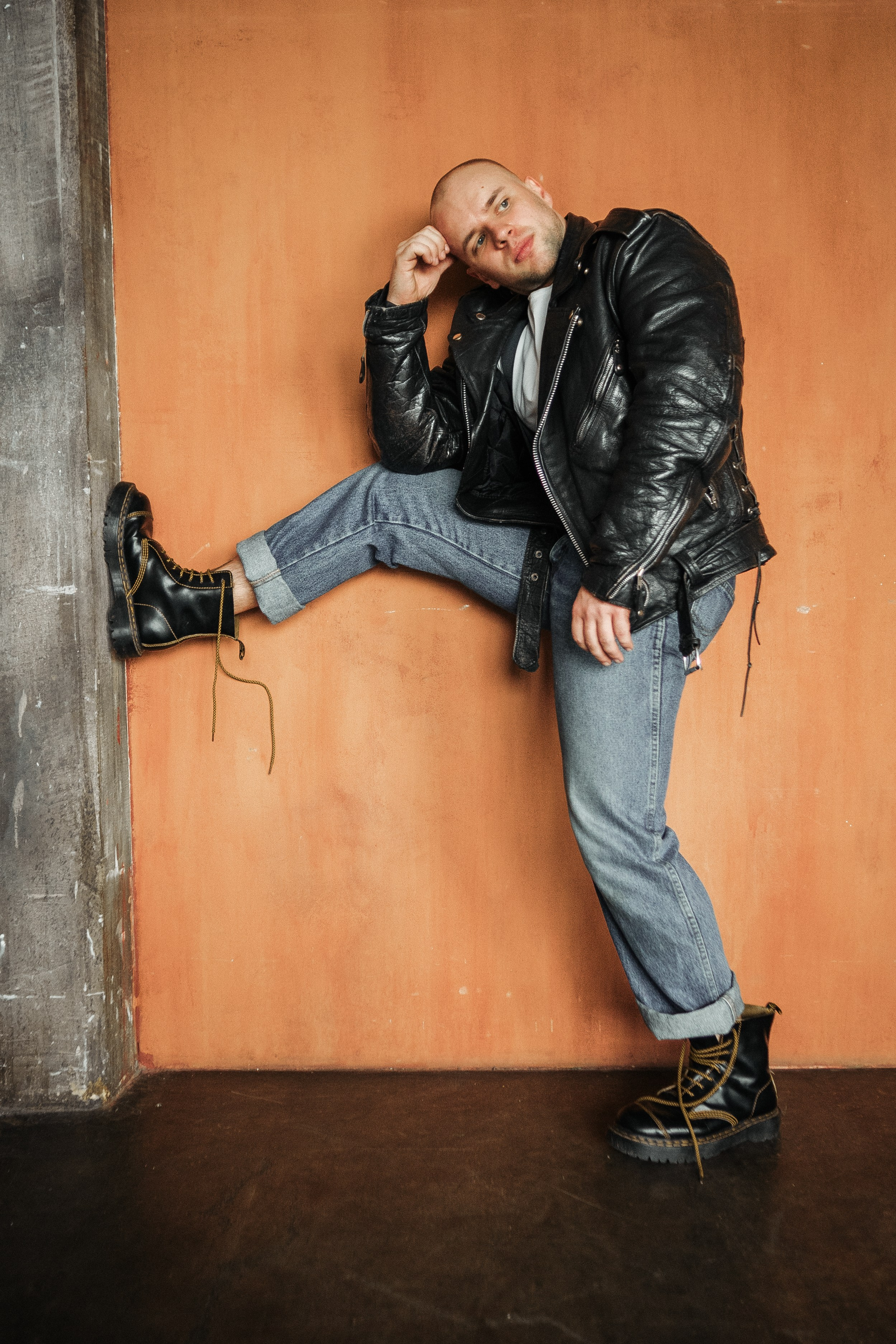 Кирилл студия