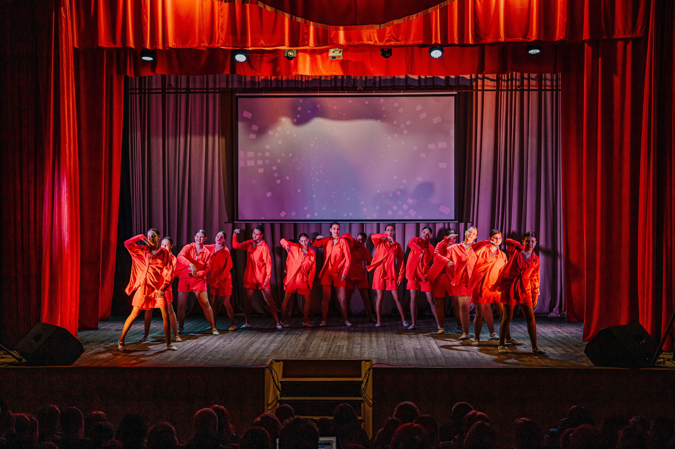 Отчетный концерт хореографического коллектива Пульс!. Фотограф Дарья Маташкова