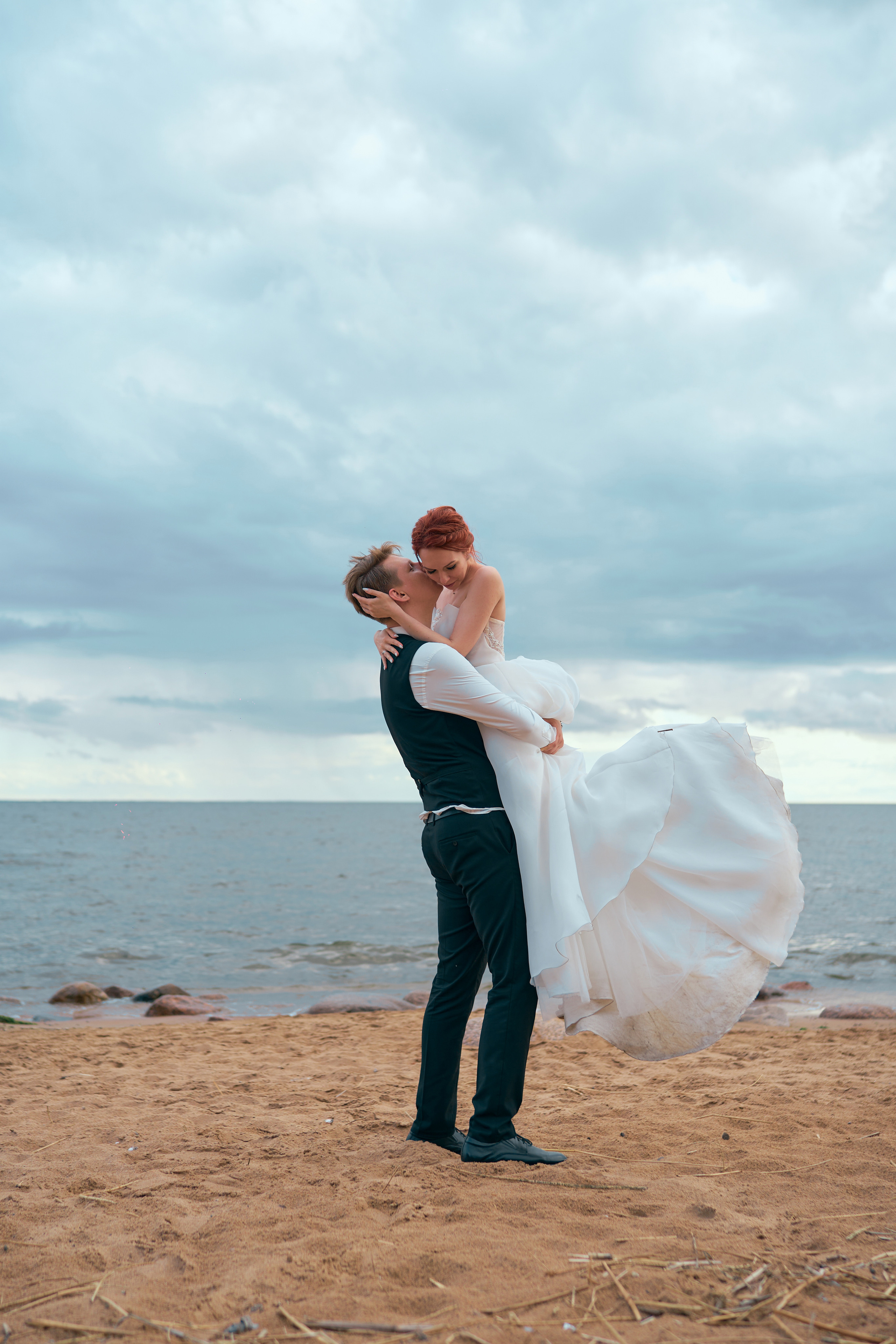 WEDDING / LOVE STORY