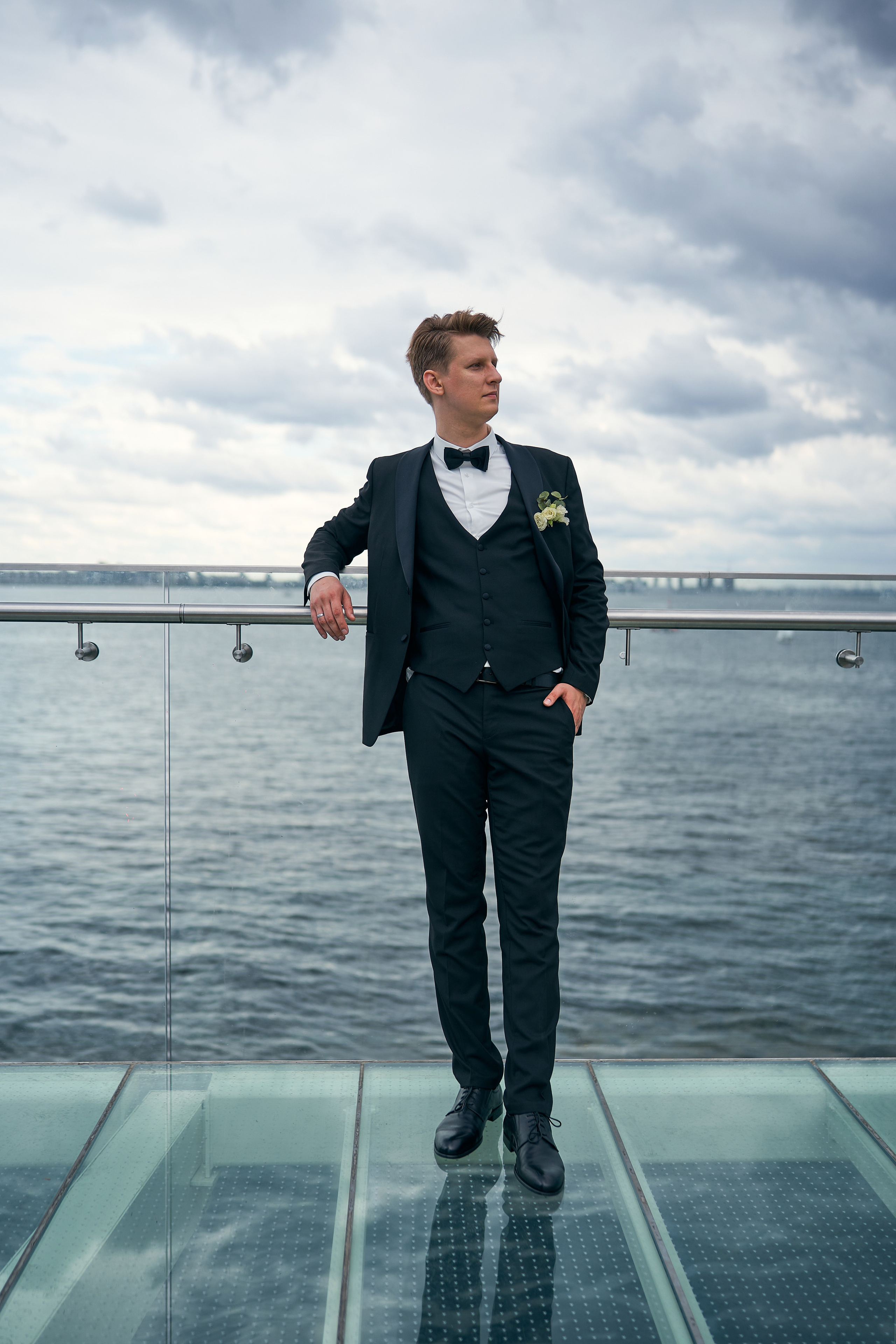 WEDDING / LOVE STORY