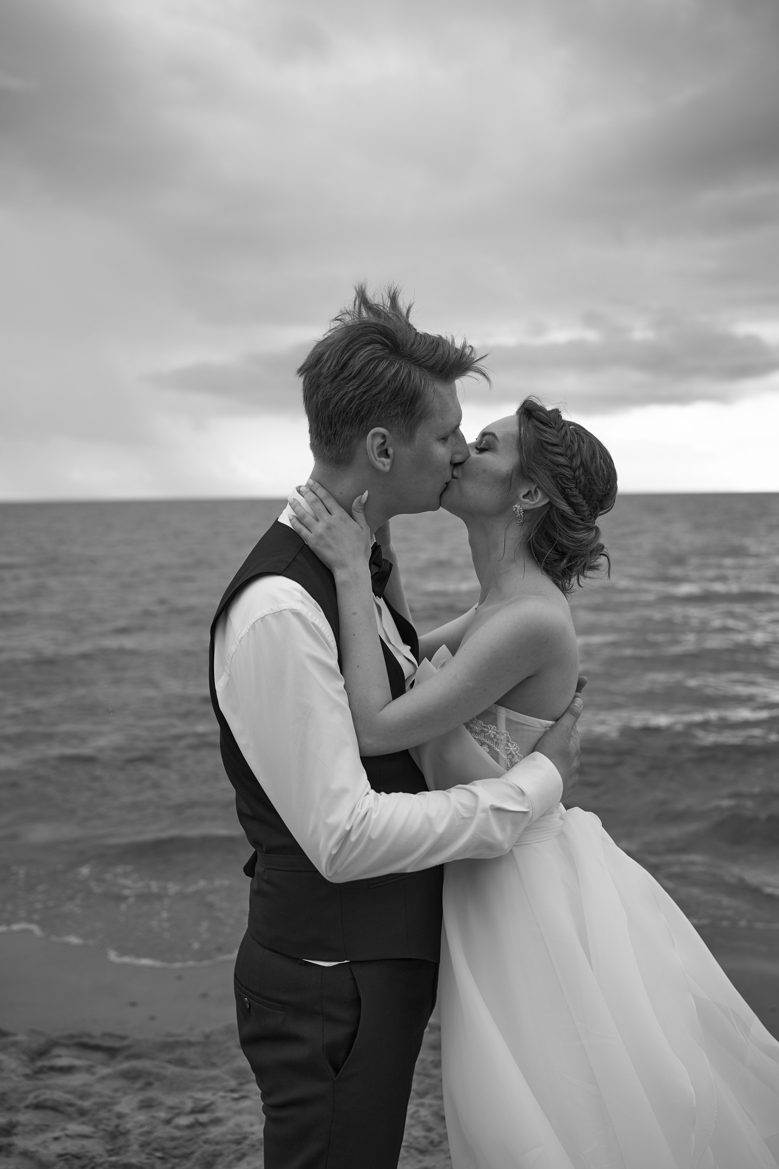 WEDDING / LOVE STORY