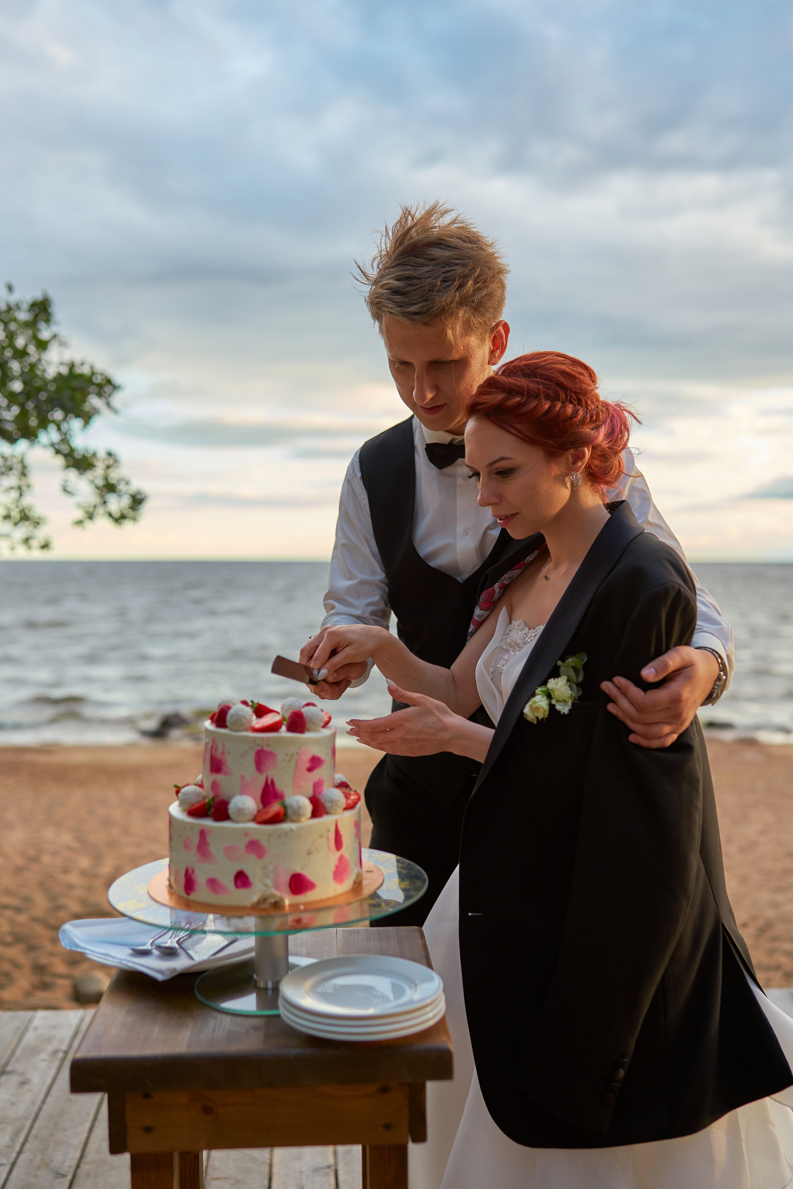 WEDDING / LOVE STORY