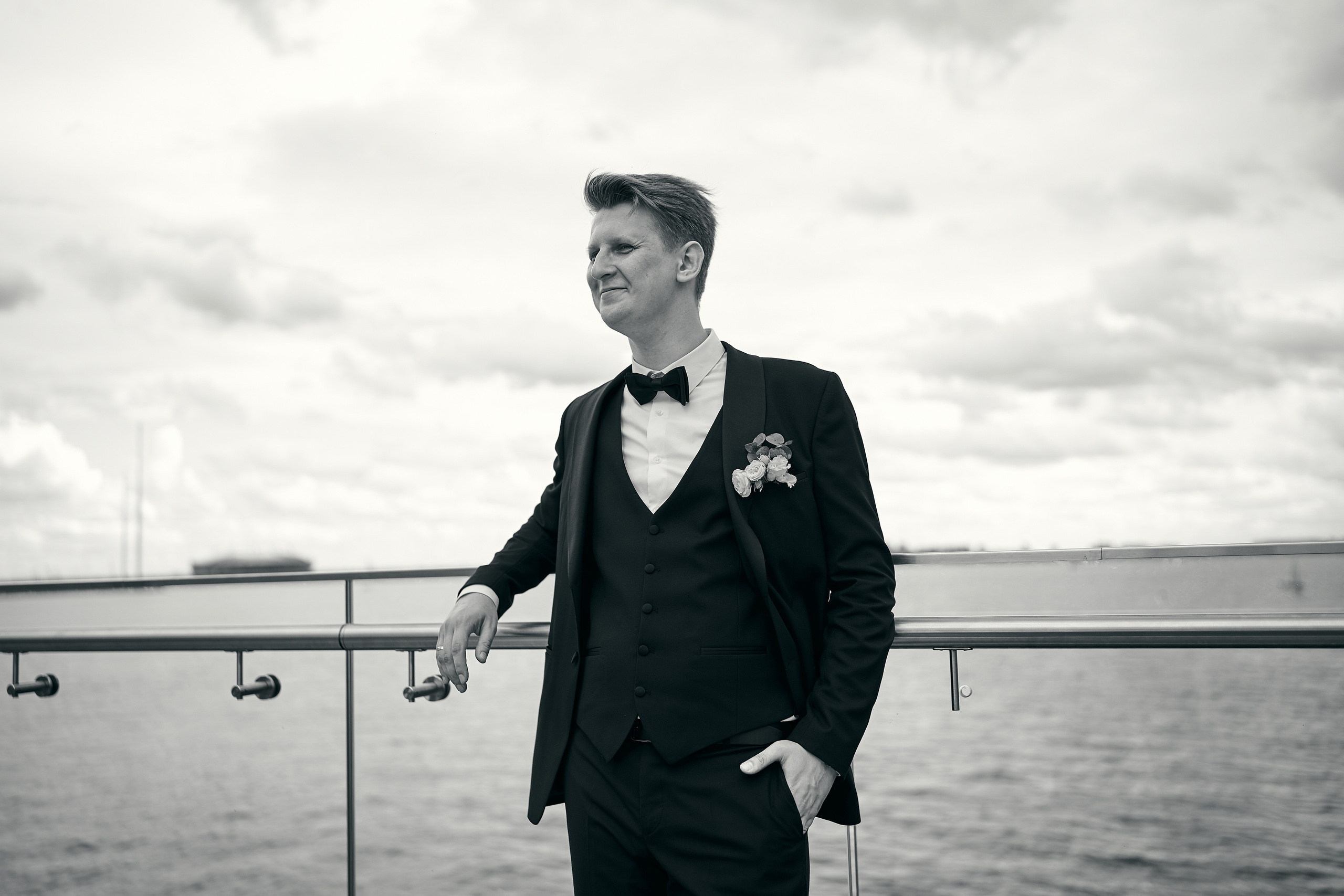 WEDDING / LOVE STORY