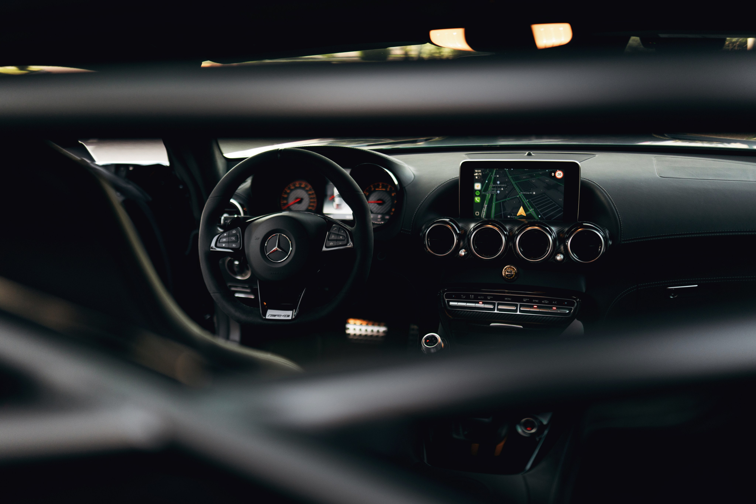 Фотографии Mercedes-AMG GTR