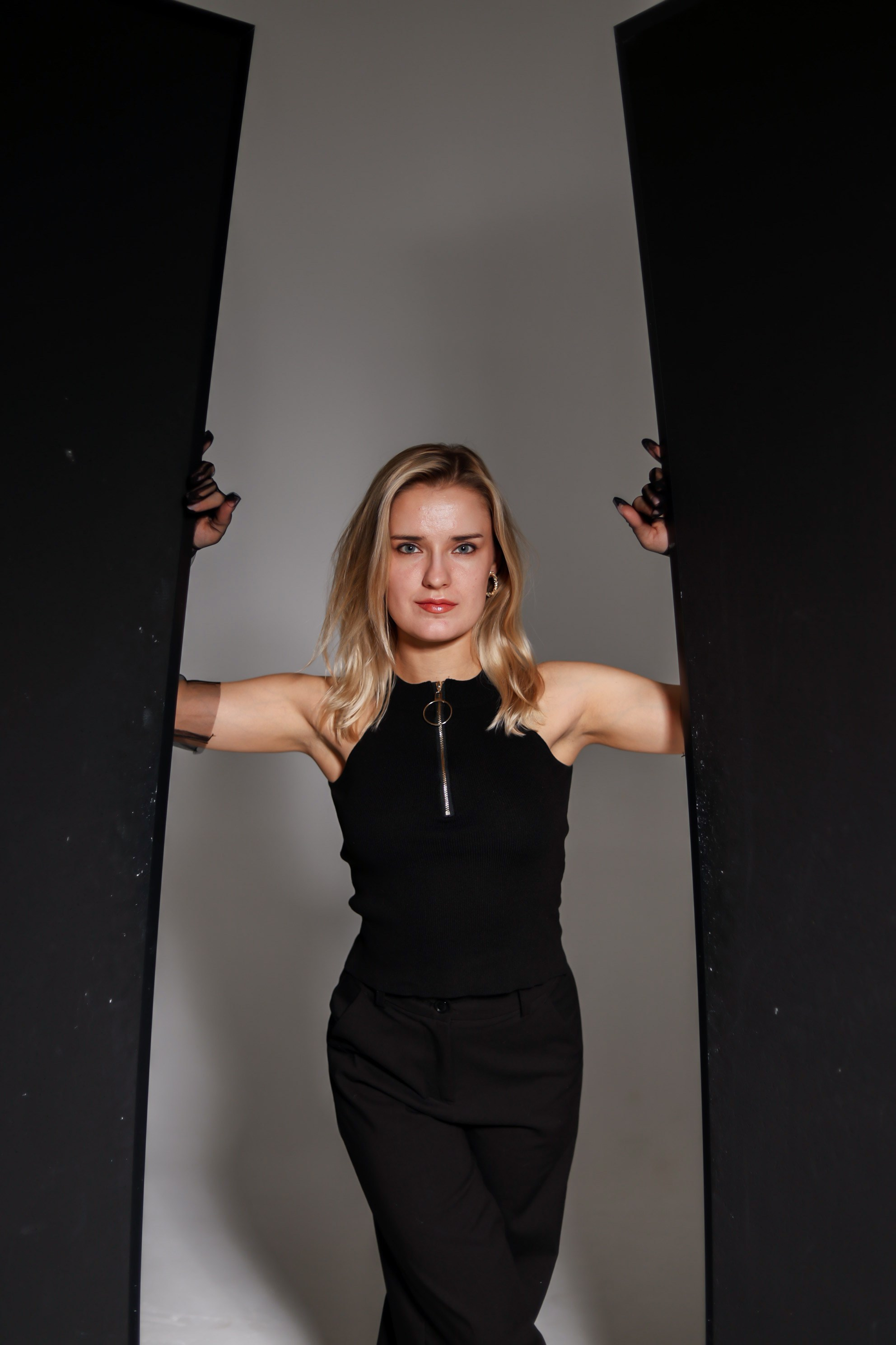 Фотосессия в студии Валерия. Женский фотограф в Орске Новотроицке Динара Долганова