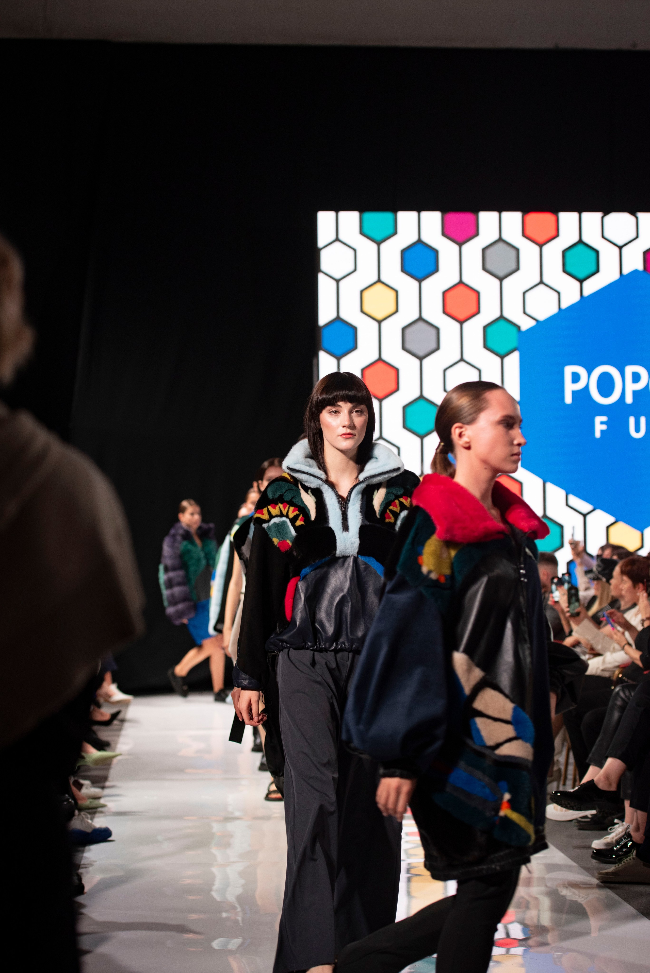 Фотограф на модельный показ. Свадебный, семейный, фэшн фотограф, школьный фотограф в Сочи