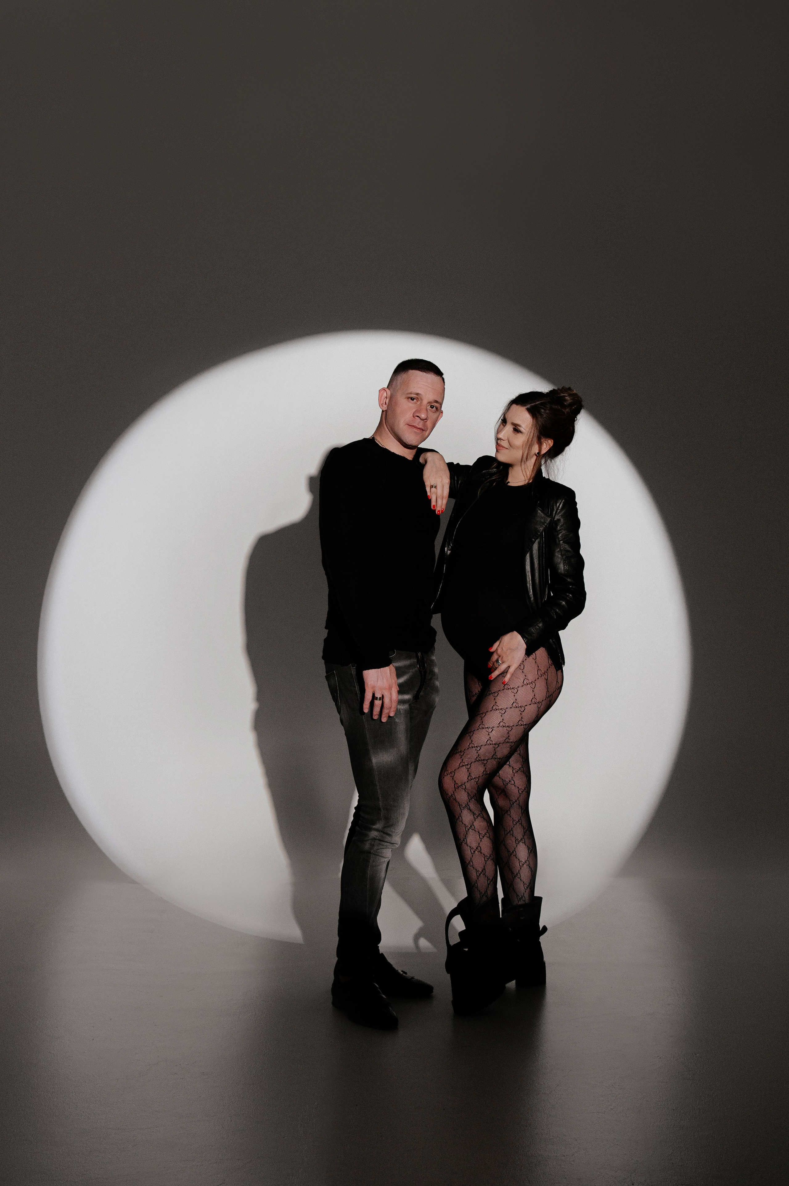 Фотосессия беременности на студии Караганда. Свадебный фотограф Караганда