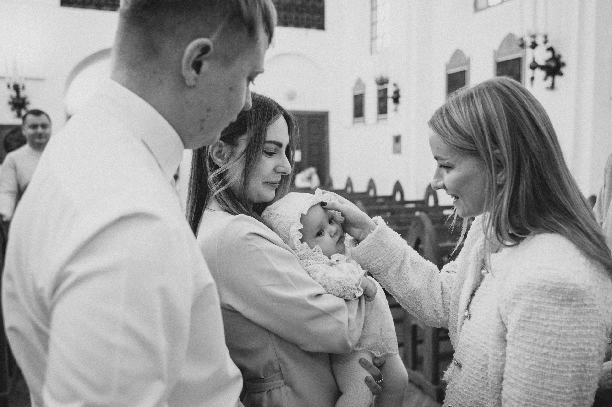 Крещение Эмили (Золотогорский костёл Пресвятой Троицы). Семейный фотограф в Минске Дарья Дреко