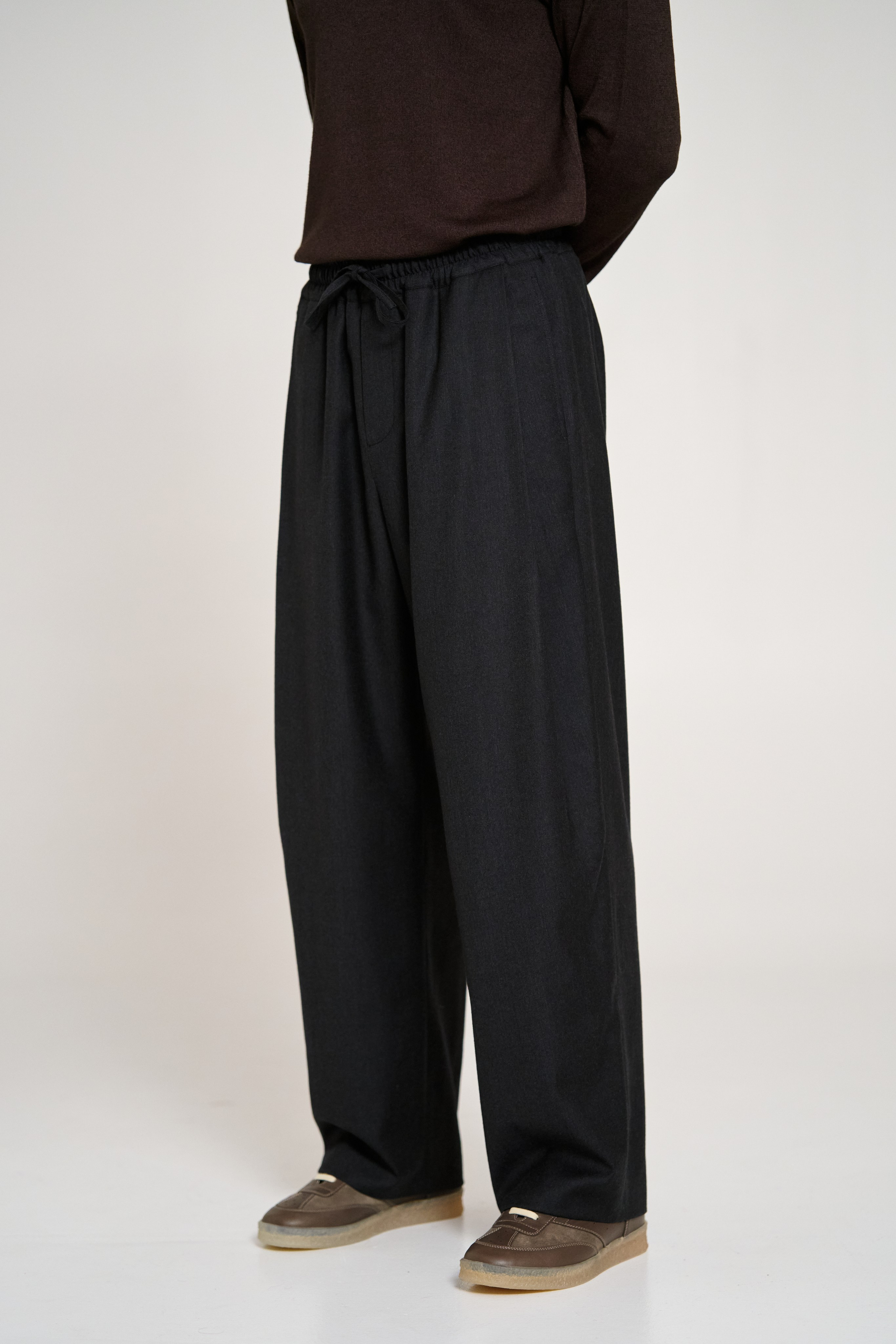 Каталожная съемка одежды в студии