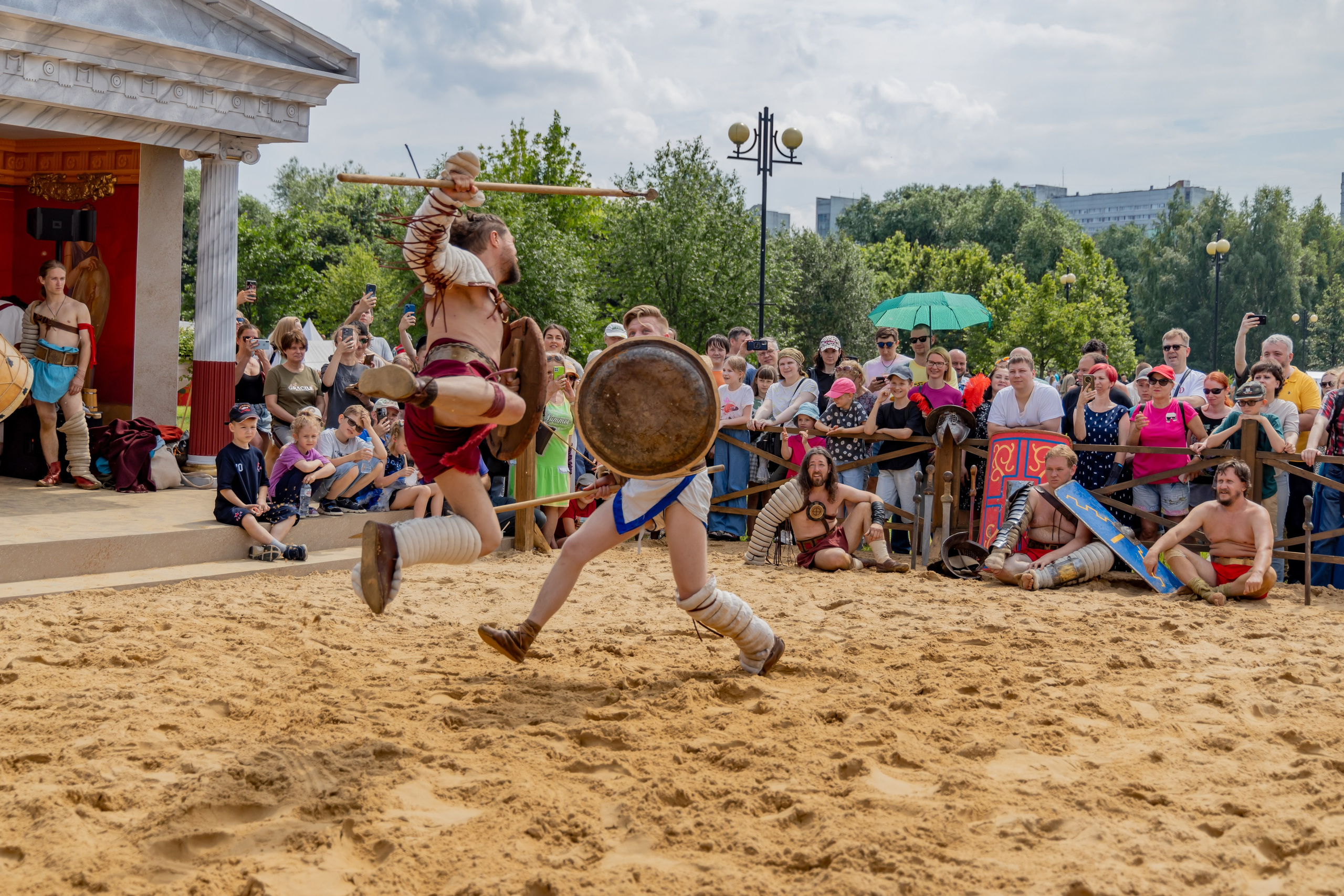 Времена и эпохи 2024. Ростокинский акведук. Площадка Античность. Репортажный, семейный и студийный фотограф в Москве Демин Алексей