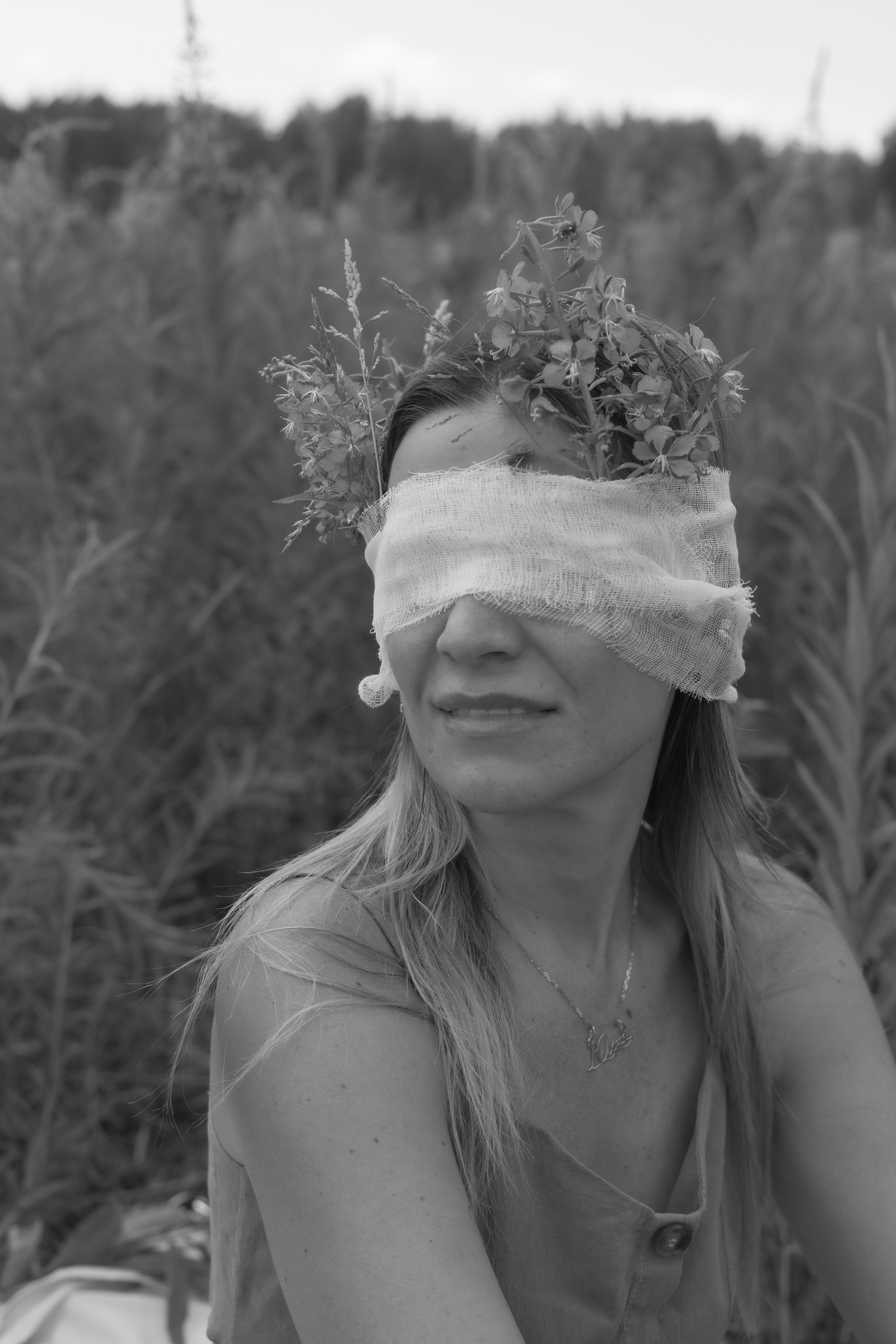 ЮЛЯ ТВОРЧЕСКАЯ. Фотограф Красноярск съемки лавстори, фотосессия в студии, портретная съемка, творческие фотосессии