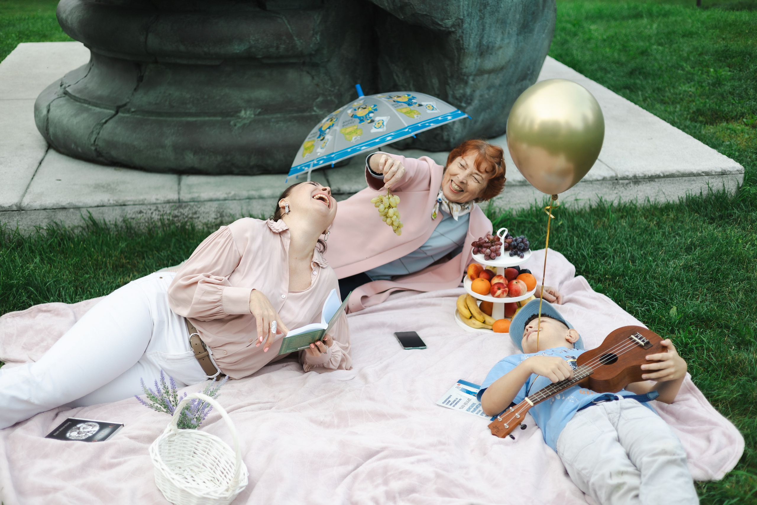 СЕМЕЙНАЯ ФОТОСЕССИЯ 2. Фотограф Красноярск съемки лавстори, фотосессия в студии, портретная съемка, творческие фотосессии