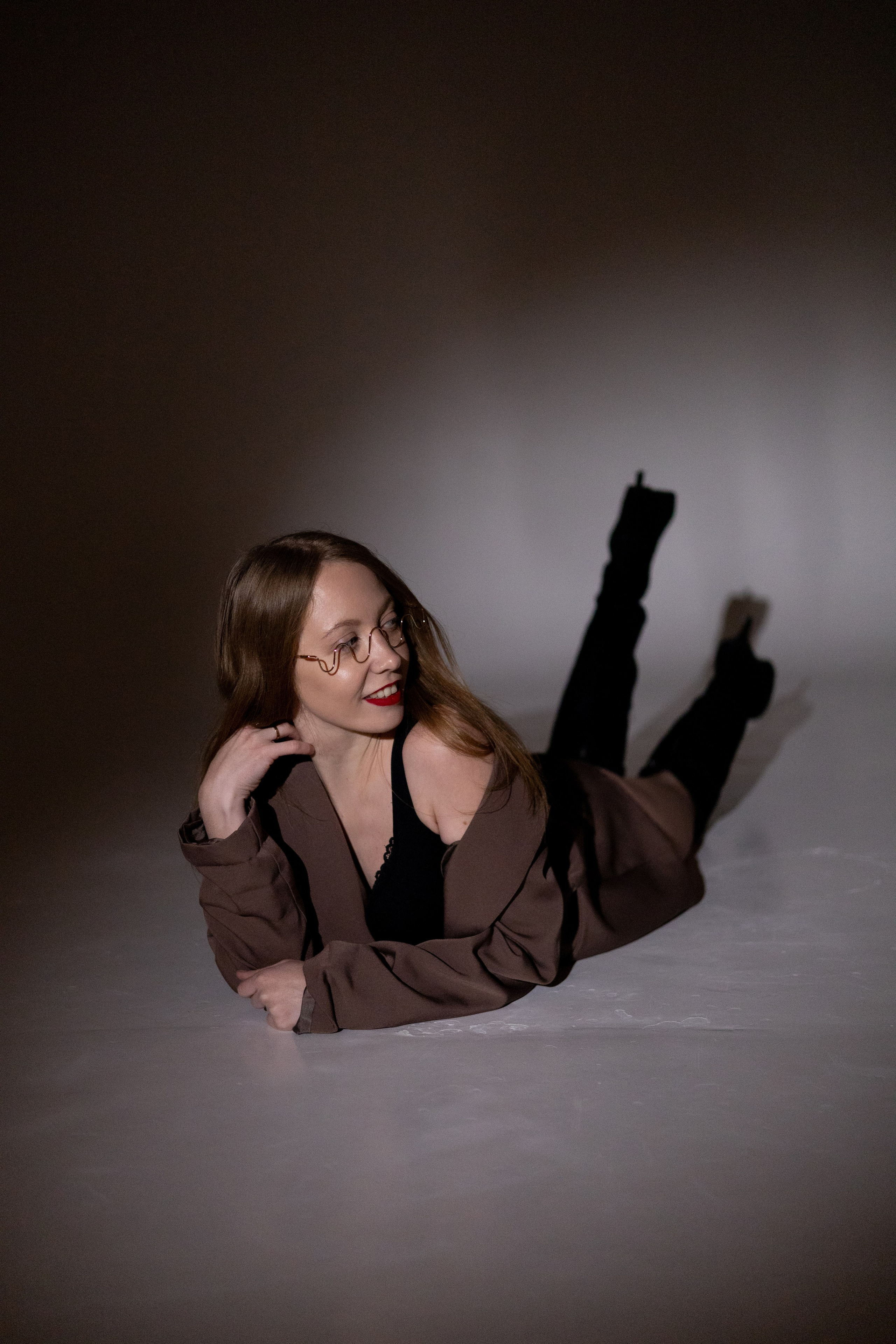 ЖЕНСКИЕ ПОРТРЕТЫ СТУДИЯ 2026. Фотограф Красноярск съемки лавстори, фотосессия в студии, портретная съемка, творческие фотосессии