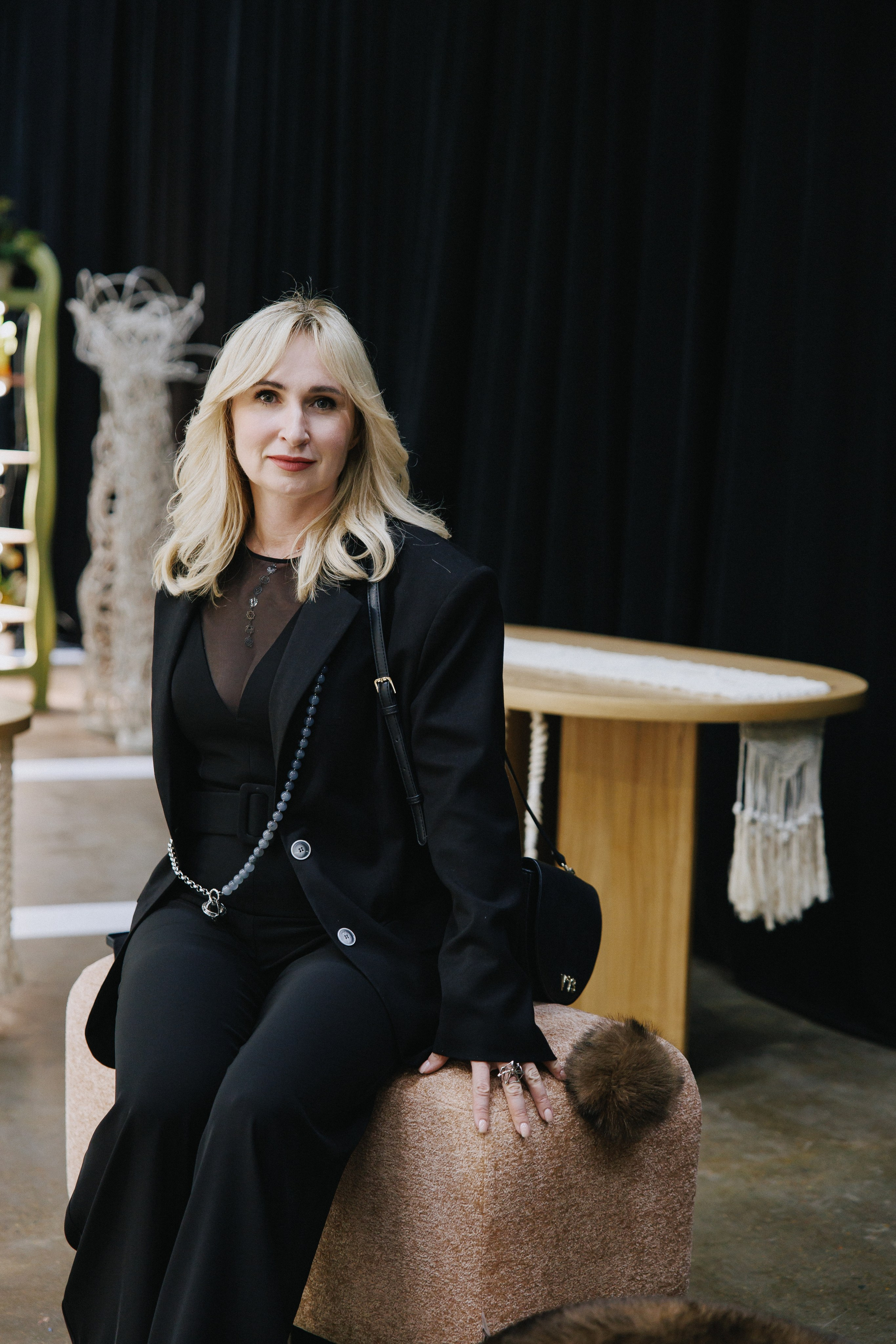 Выставка СТО ВЕЩЕЙ В ИНТЕРЬЕРЕ. Фотограф Иркутск Антипин Сергей