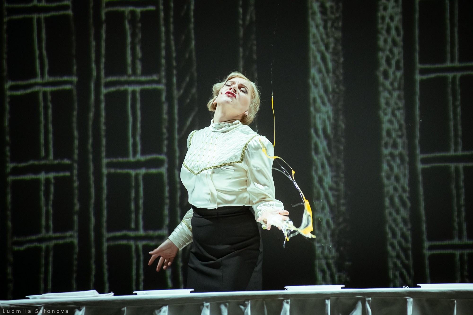 Весёлые ребята, театр на Таганке. Lucytheatre