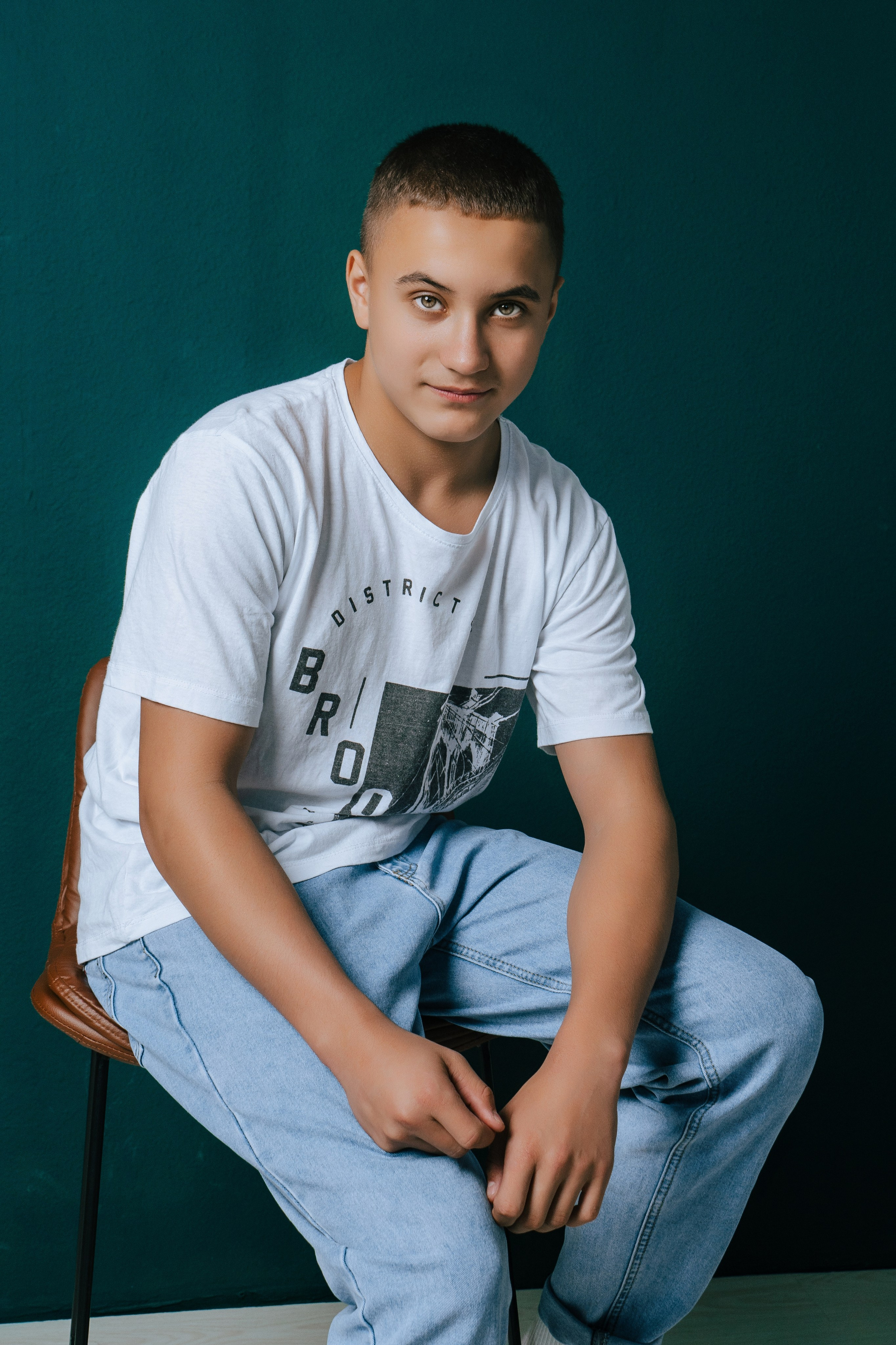 4 Школа — Заводской. Фотограф Ярмишко Дарья. Выпускные фотокниги