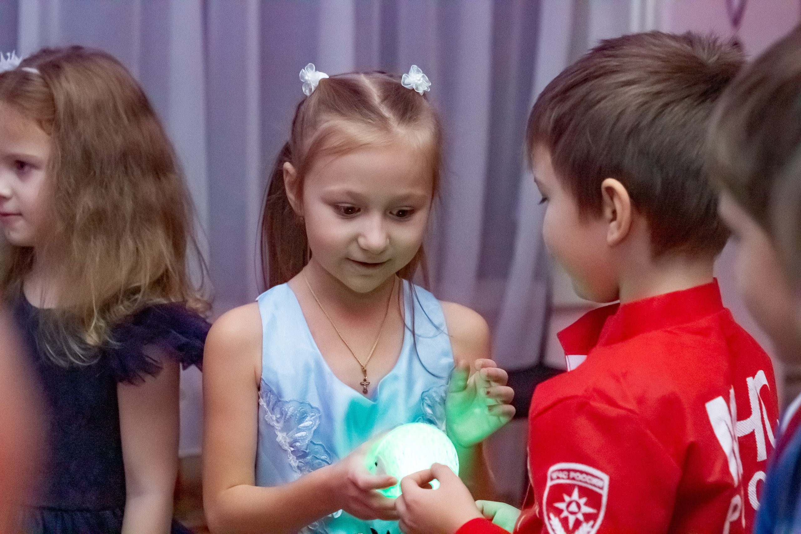 Новогодний утренник. Фотограф Великий Новгород Татьяна Чиглинцева