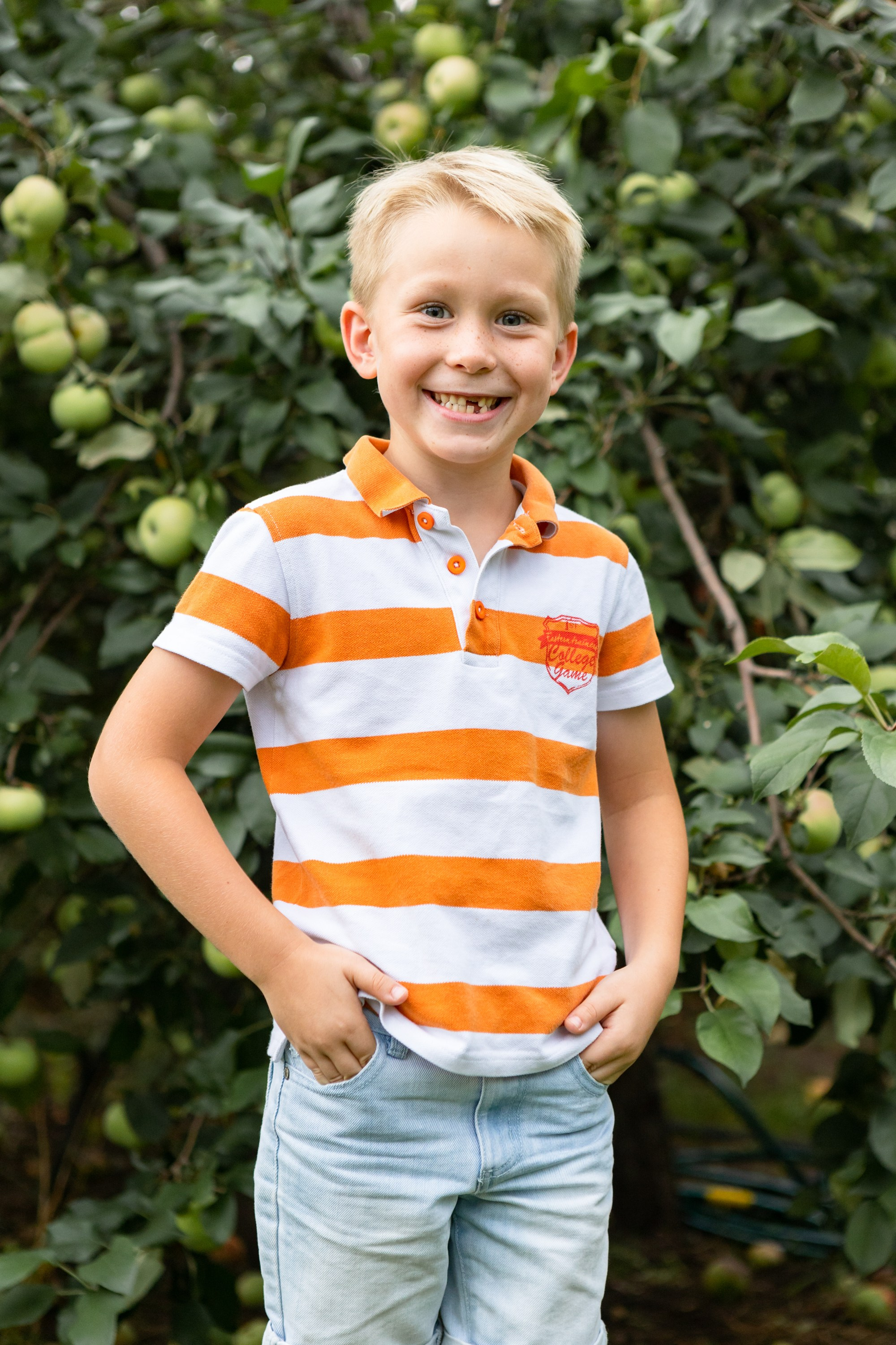 Семейная фотосессия на даче. Фотограф в Оренбурге. Профессиональный фотограф