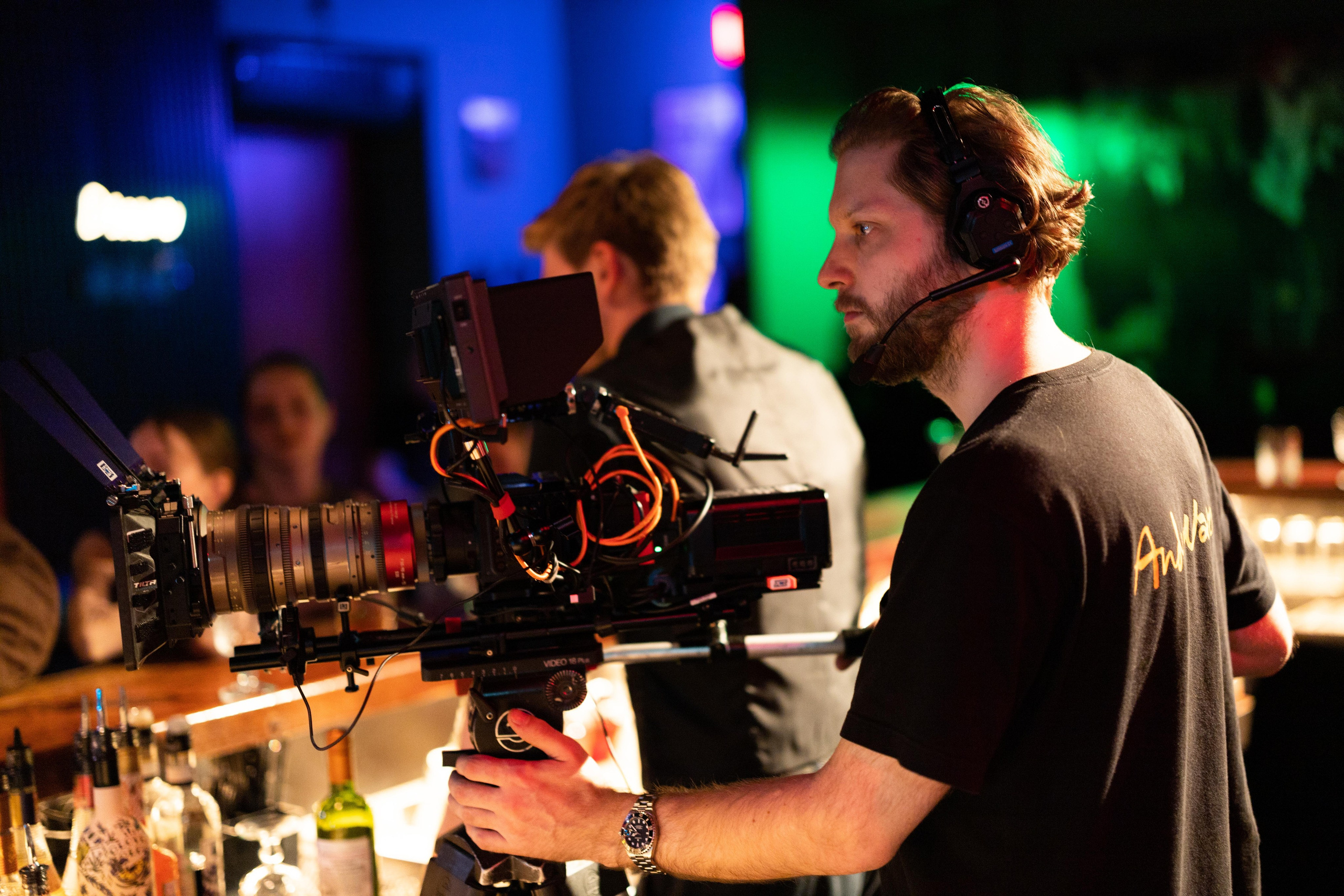 Film backstage. VICTORIA SHU