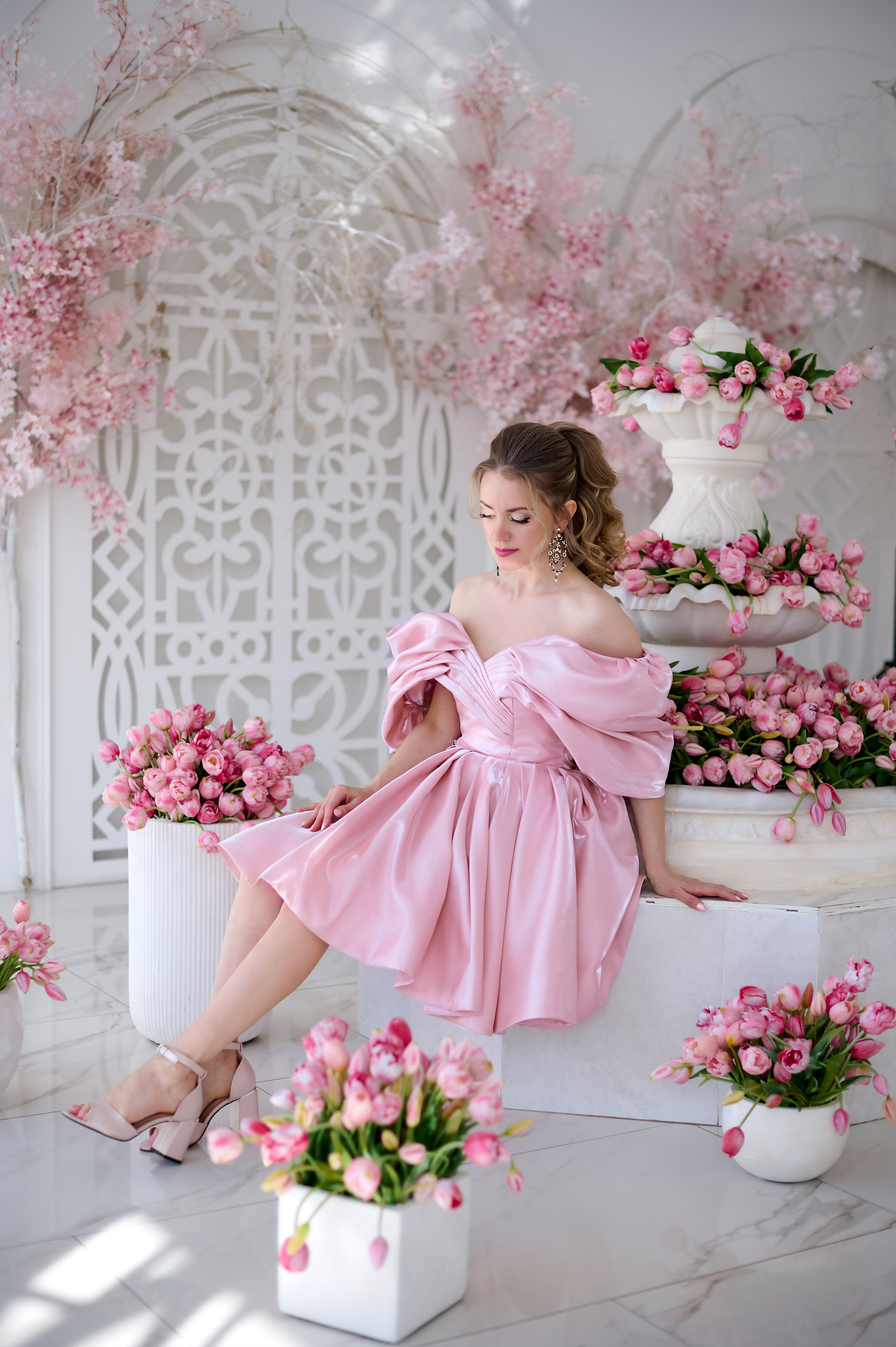 Яркая съёмка в цветочном интеръере. Семейный и женский фотограф в Москве Зоя Бучерова