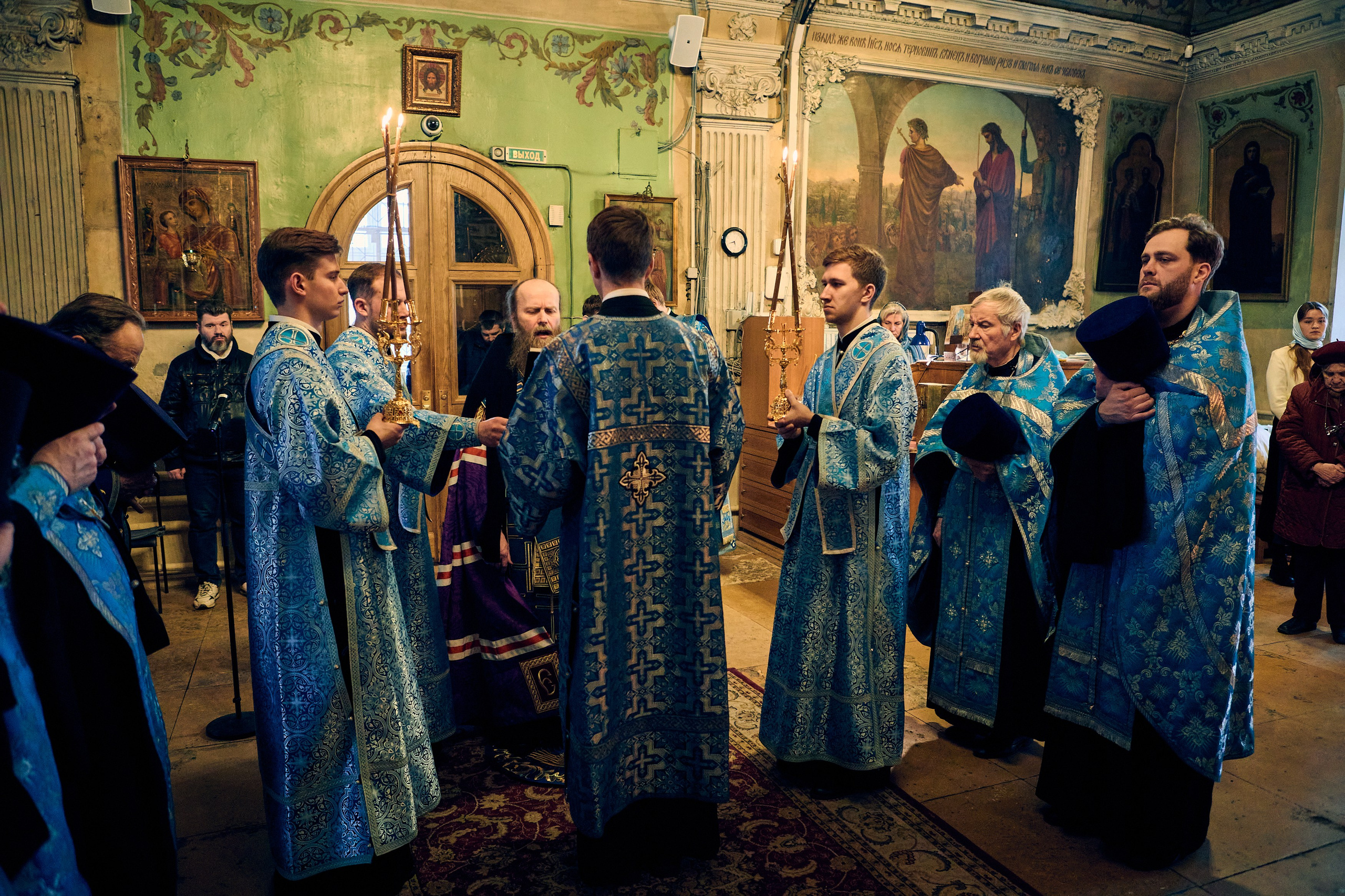 Всенощная на БЛАГОВЕЩЕНИЕ ПРЕСВЯТОЙ БОГОРОДИЦЫ. DMITRY MOISEENKO — фотограф, художник, топ-стилист