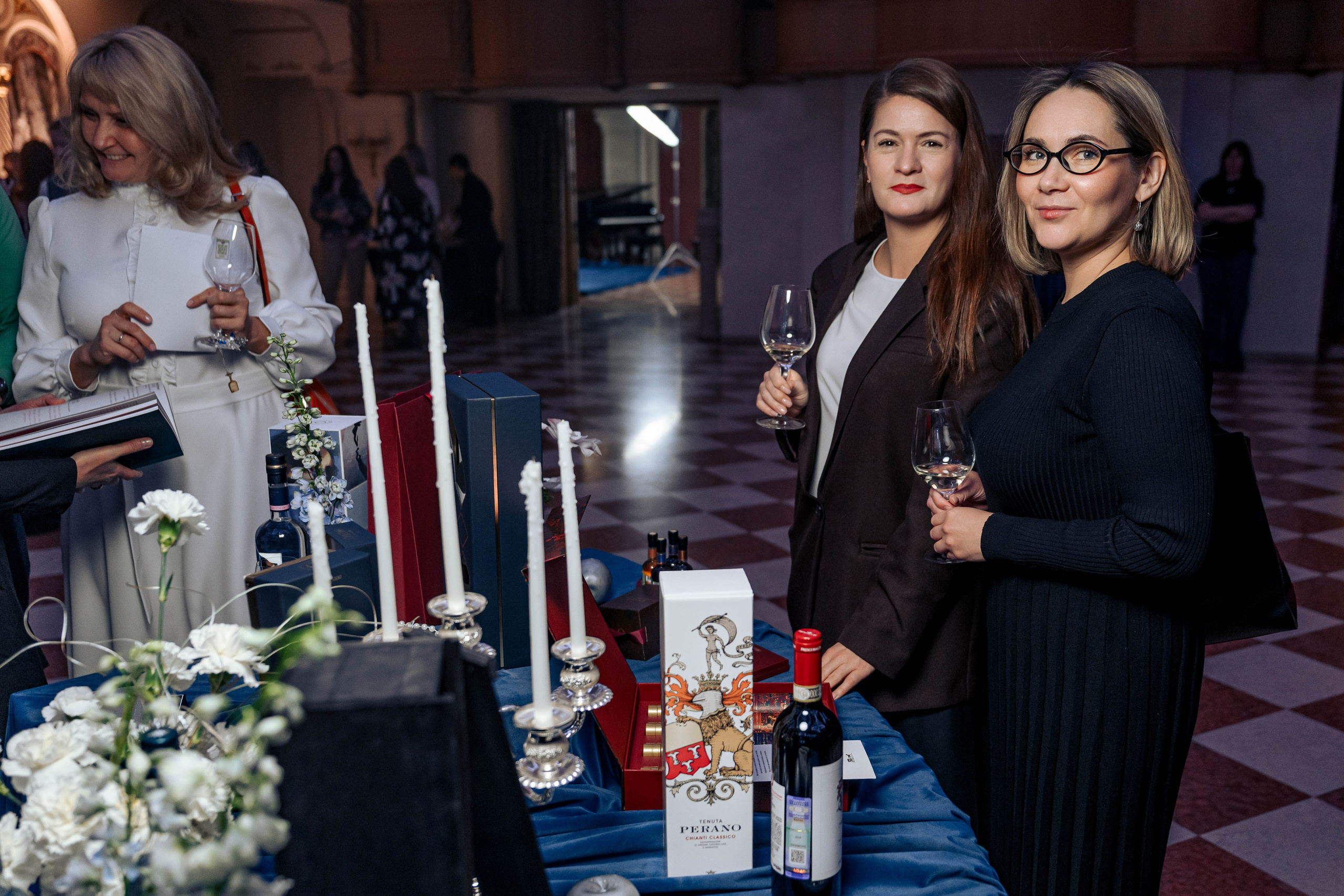 SIMPLE PRIVE. Максим Комаров — Профессиональный фотограф