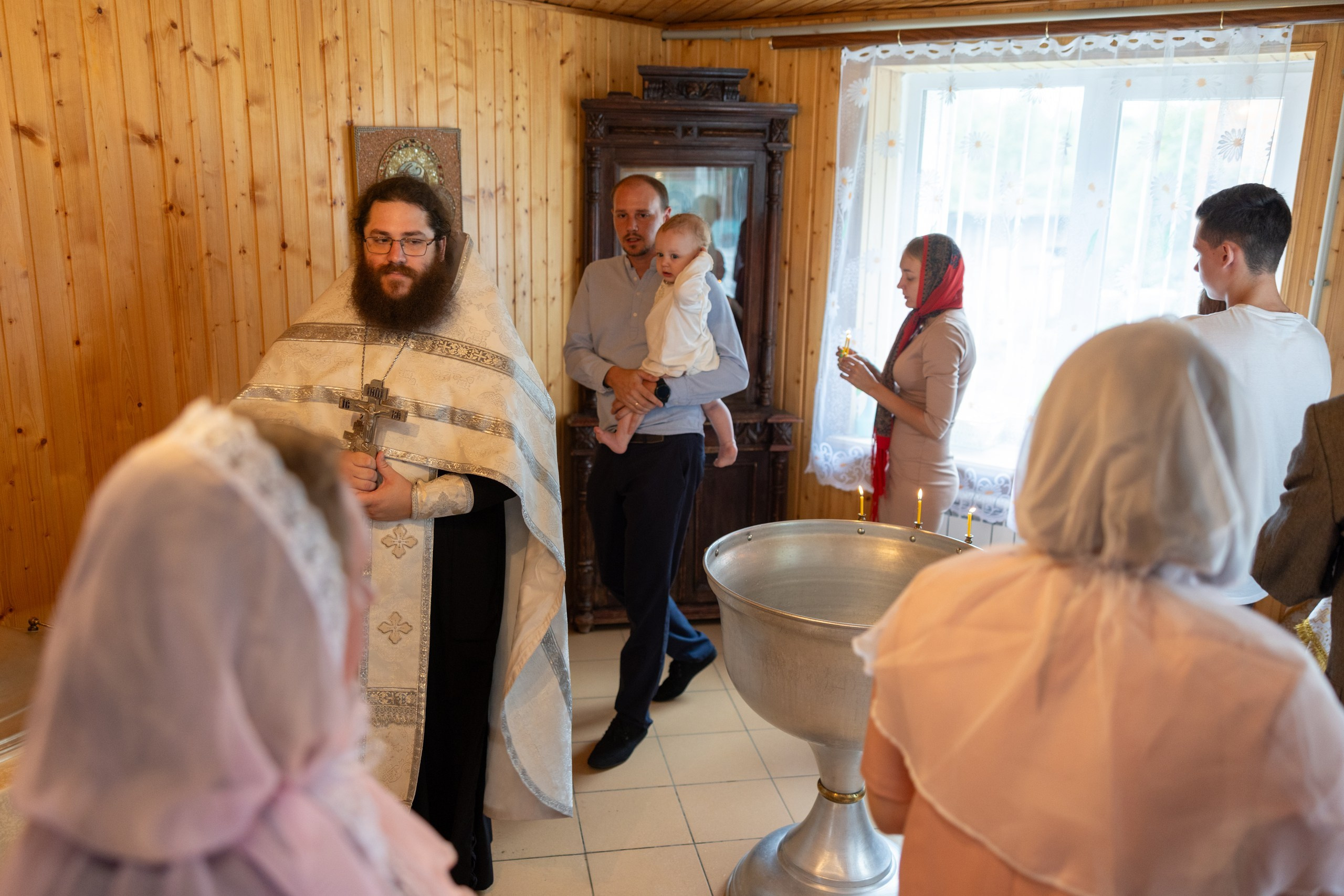 Образец репортажа крещения оригиналы, без искажений, без вспышки, светосильная оптика!. Фотограф в Туле Крупский АнДРей. Фотостудия «КАДР71» в Туле