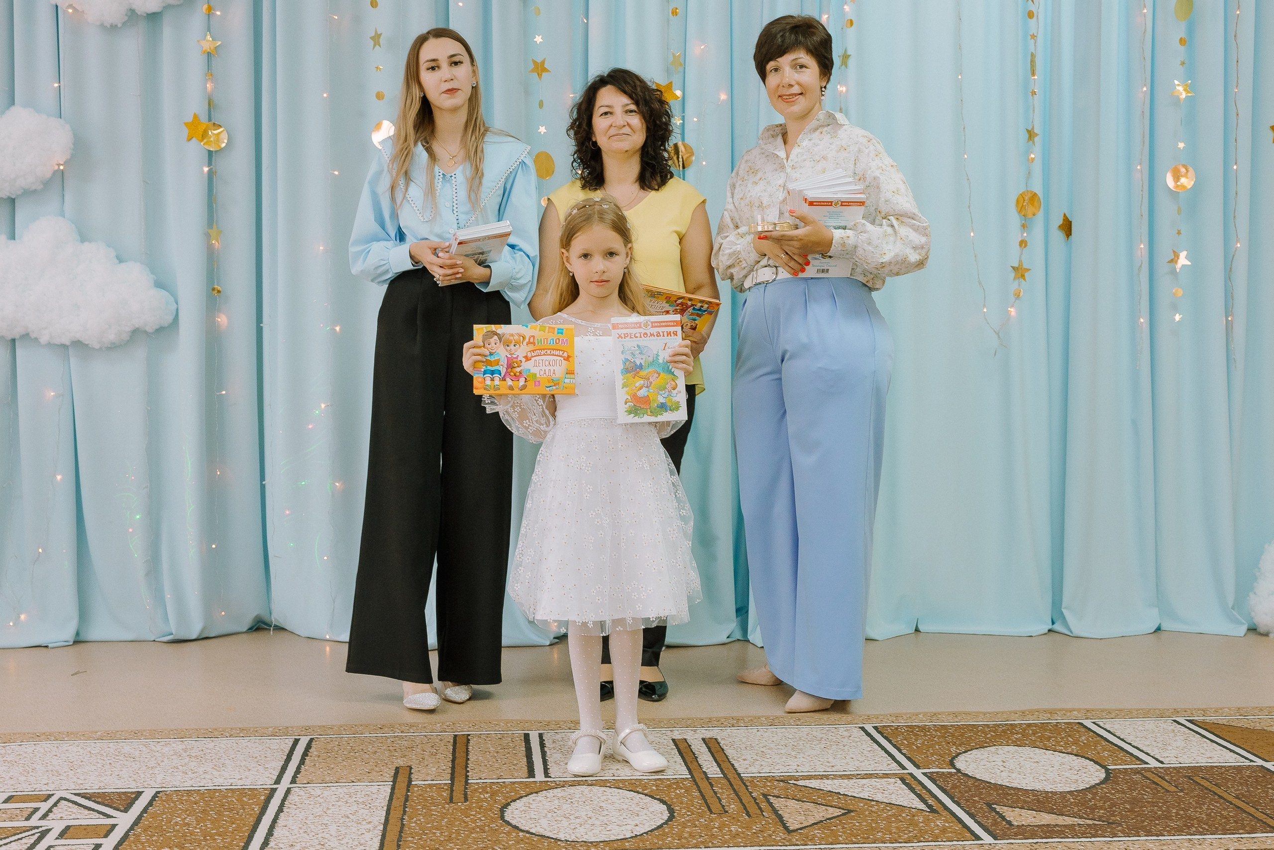 Выпускной в ДС -29. Выпускные альбомы Натальи Бутко: Новороссийск, Анапа, Геленджик